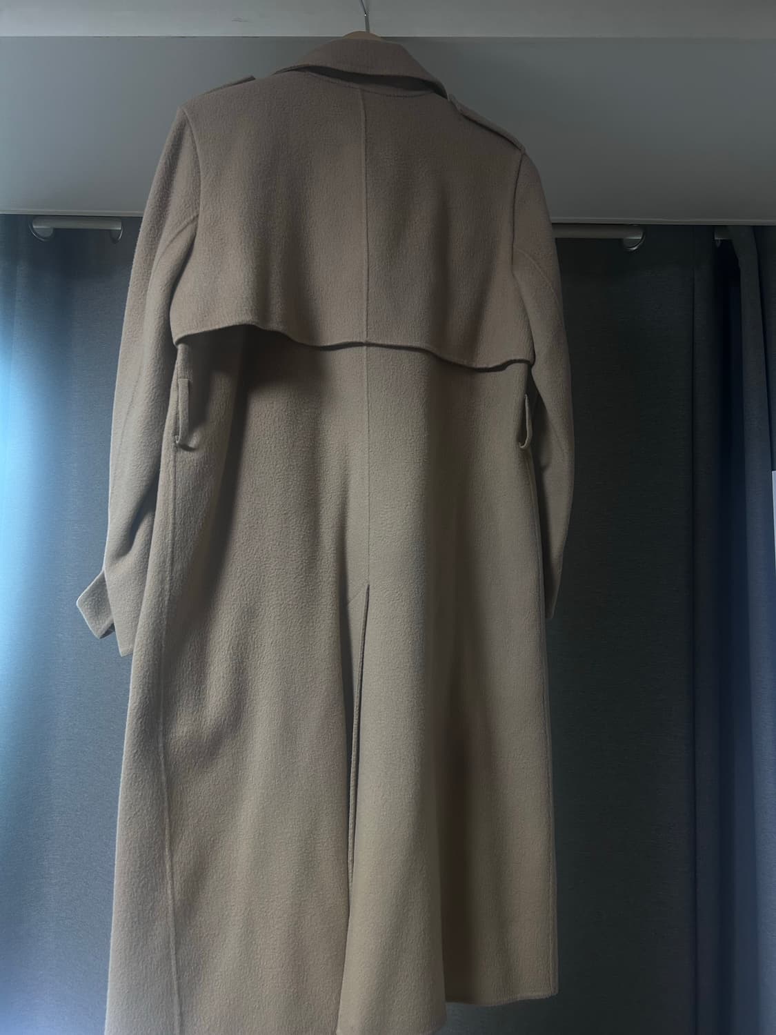 띠어리 베이지 코트 상품이미지3