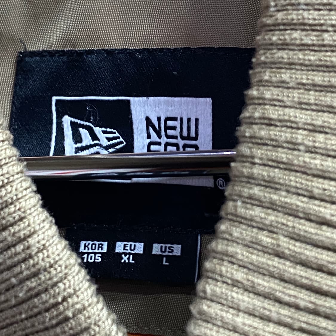 뉴에라 MLB 시카고 화이트삭스 다이아몬드 퀼팅 봄버 자켓 B3879 상품이미지3