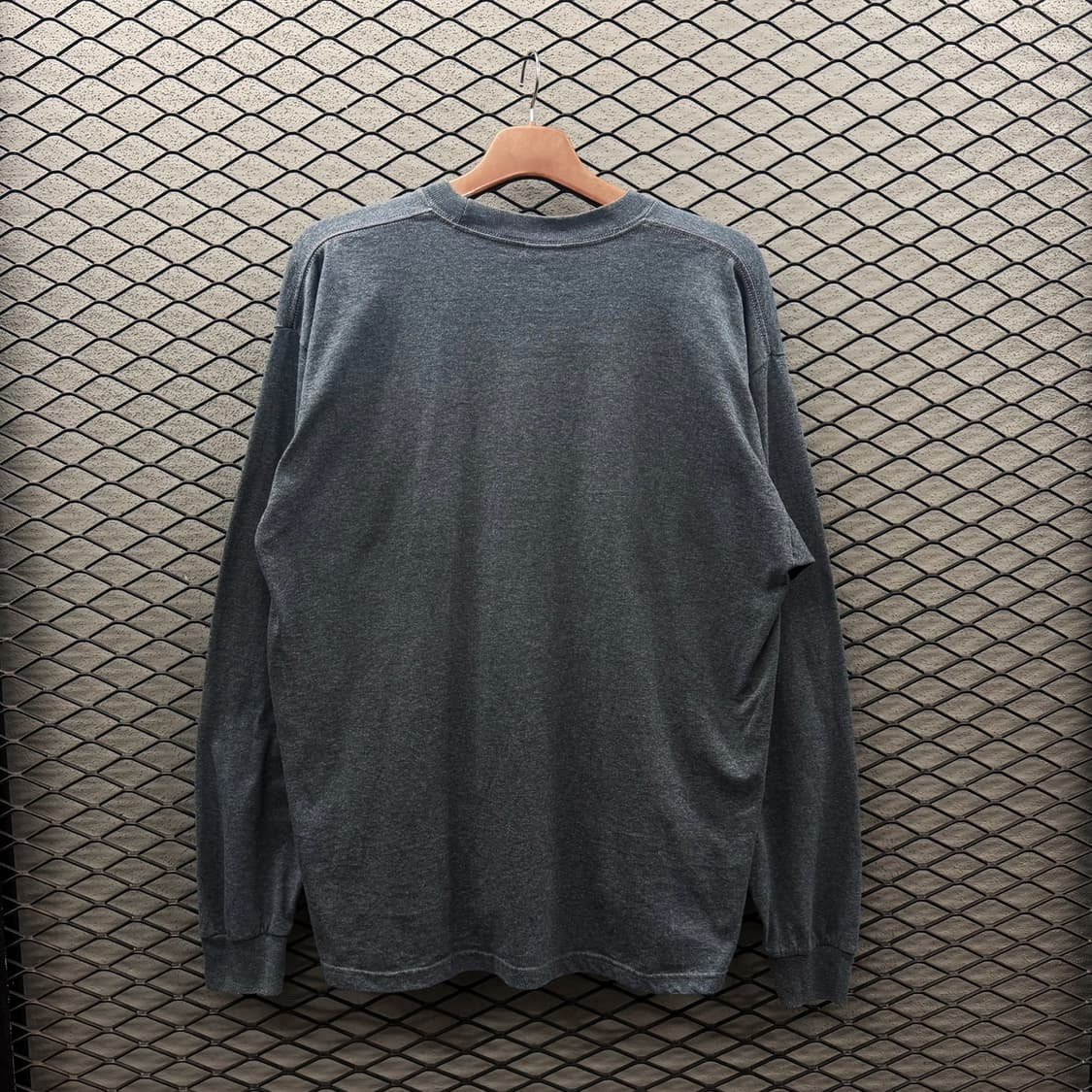 빈티지 롱슬리브 빅폰트 바스켓볼 그래픽 시보리 디테일 차콜 상품이미지3