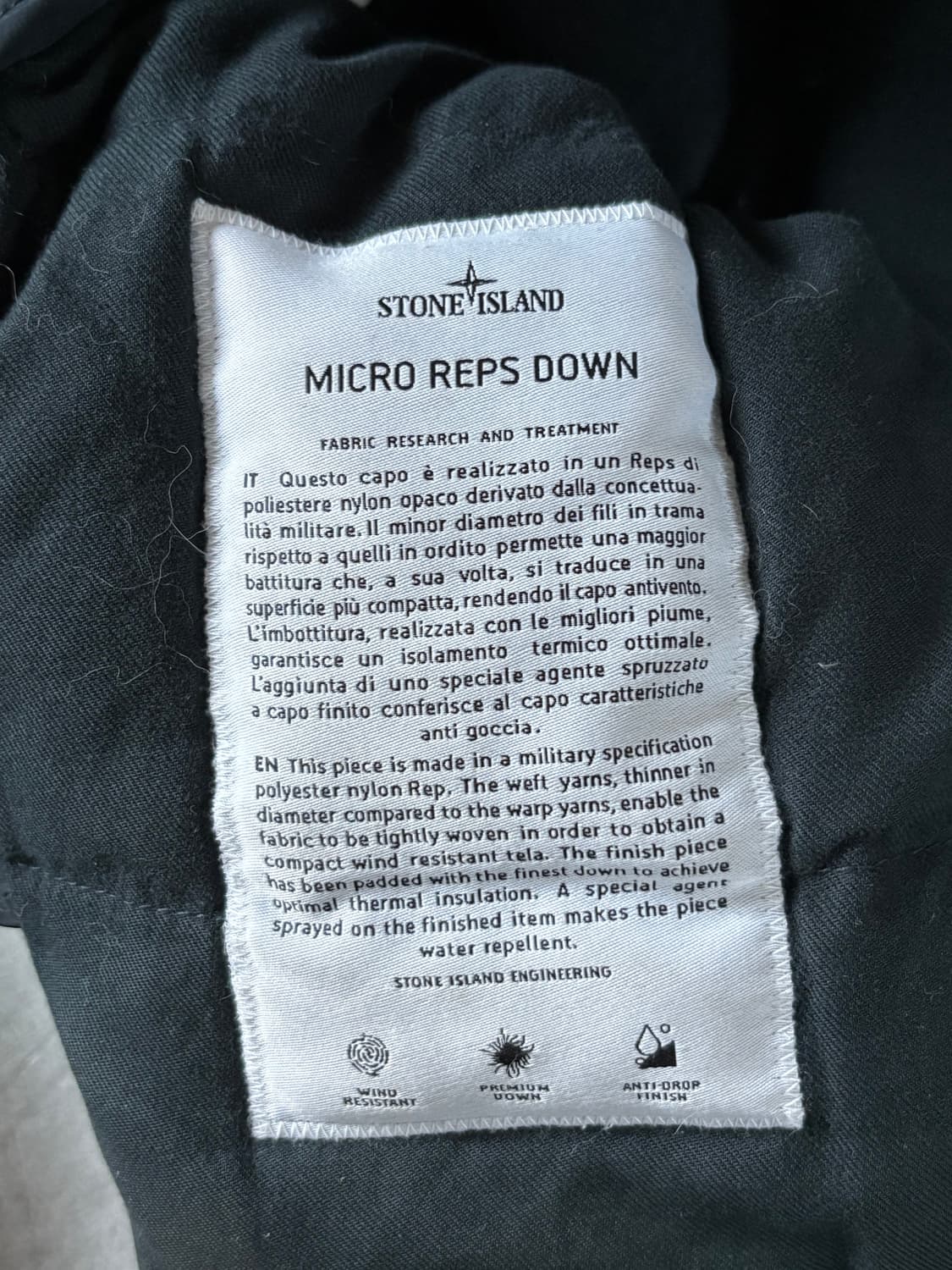 Stone-Island 스톤아일랜드 마이크로랩스 와펜 다운 자켓  상품이미지8