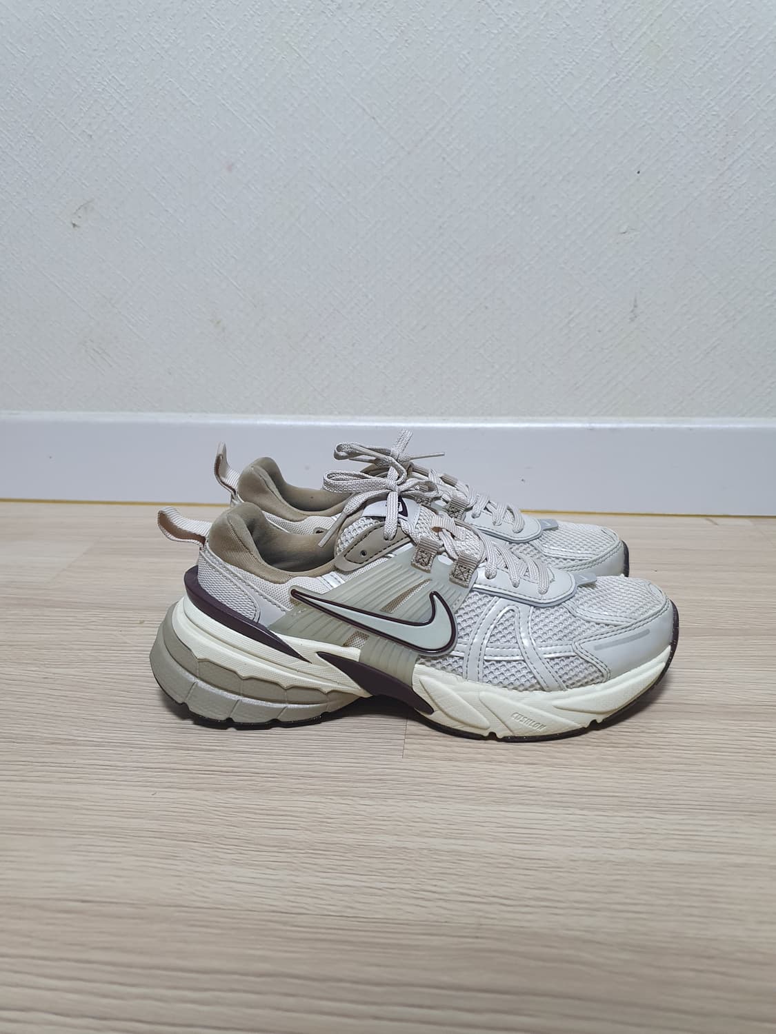 나이키 v2k 런 운동화 235 상품이미지1