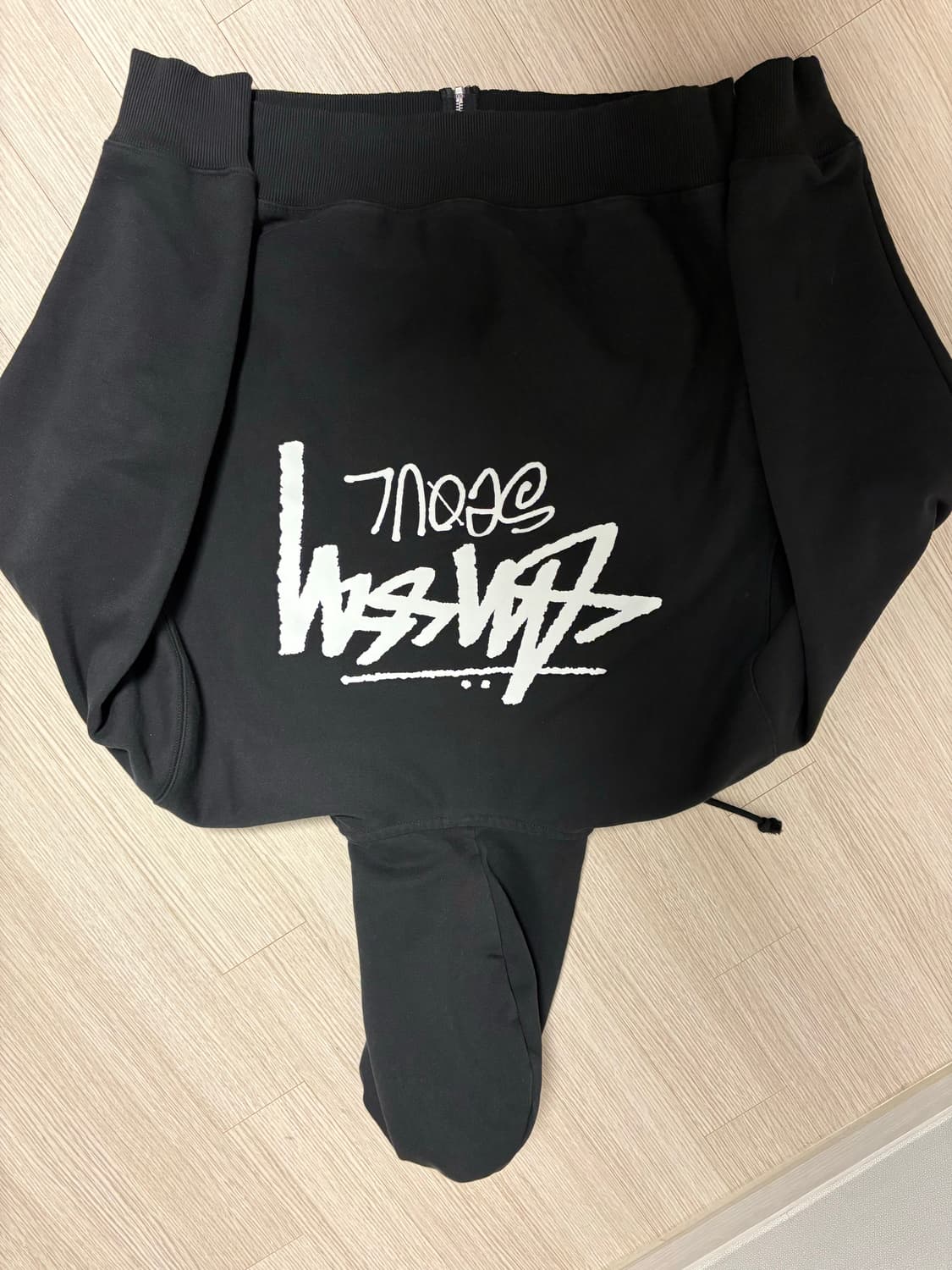 스투시 서울 후드집업 상품이미지2