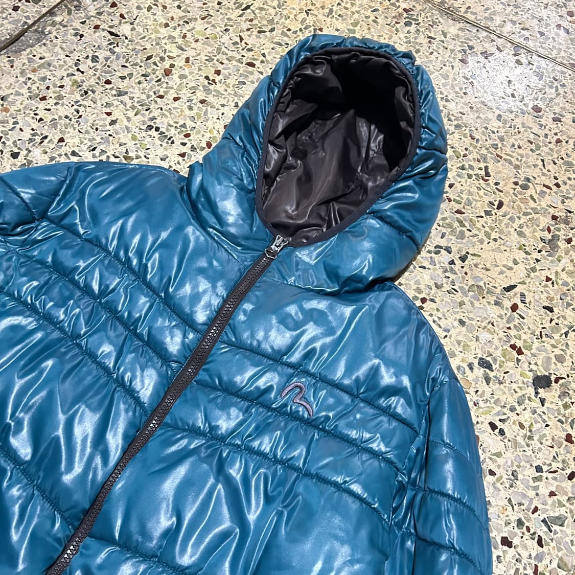 에비수(evisu) 로고 다운패딩 자켓 상품이미지2