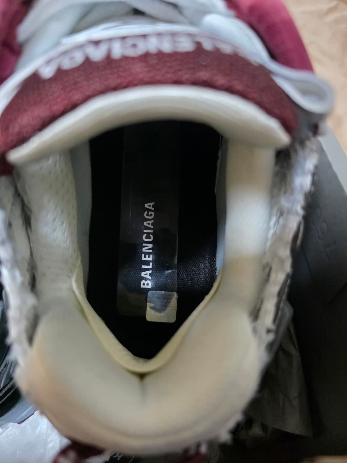 발렌시아가 뉴러너 버건디 40 상품이미지6