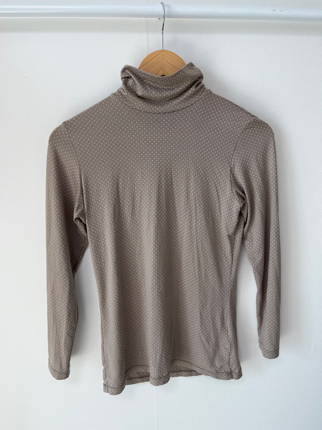 도트 이너 폴라 티셔츠 상품이미지4