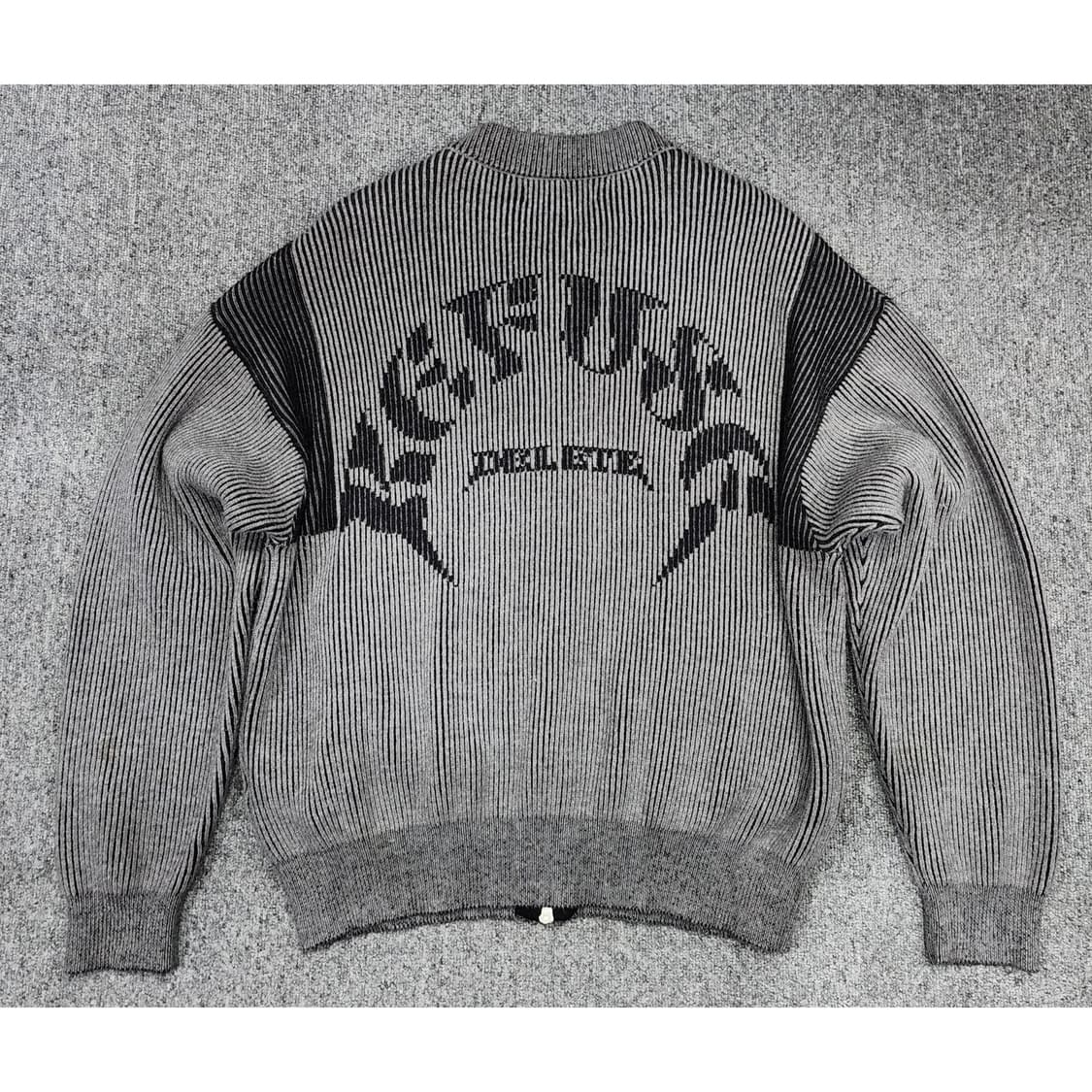 에잇세컨즈 배색 레터링 집업 니트 가디건 M 상품이미지1