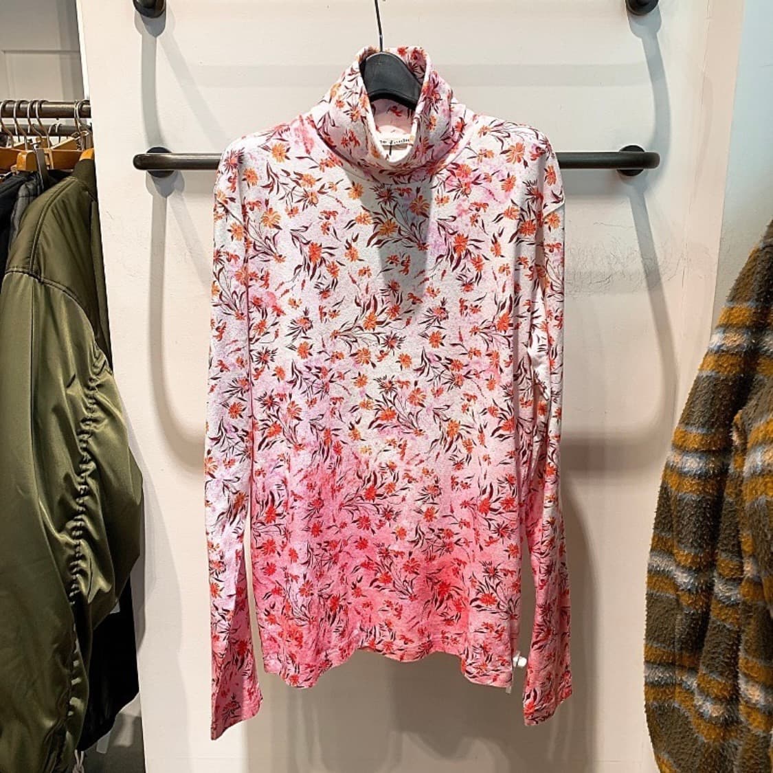 ACNE 아크네 스튜디오 남성 터틀넥 얇은 면 니트 상품이미지2