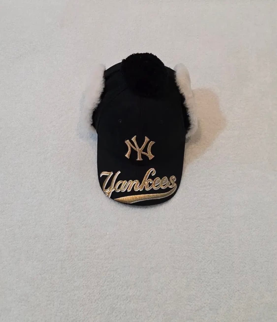 MLB [엠엘비] 뉴욕 양키스 털 방울 귀덮개 모자 상품이미지5