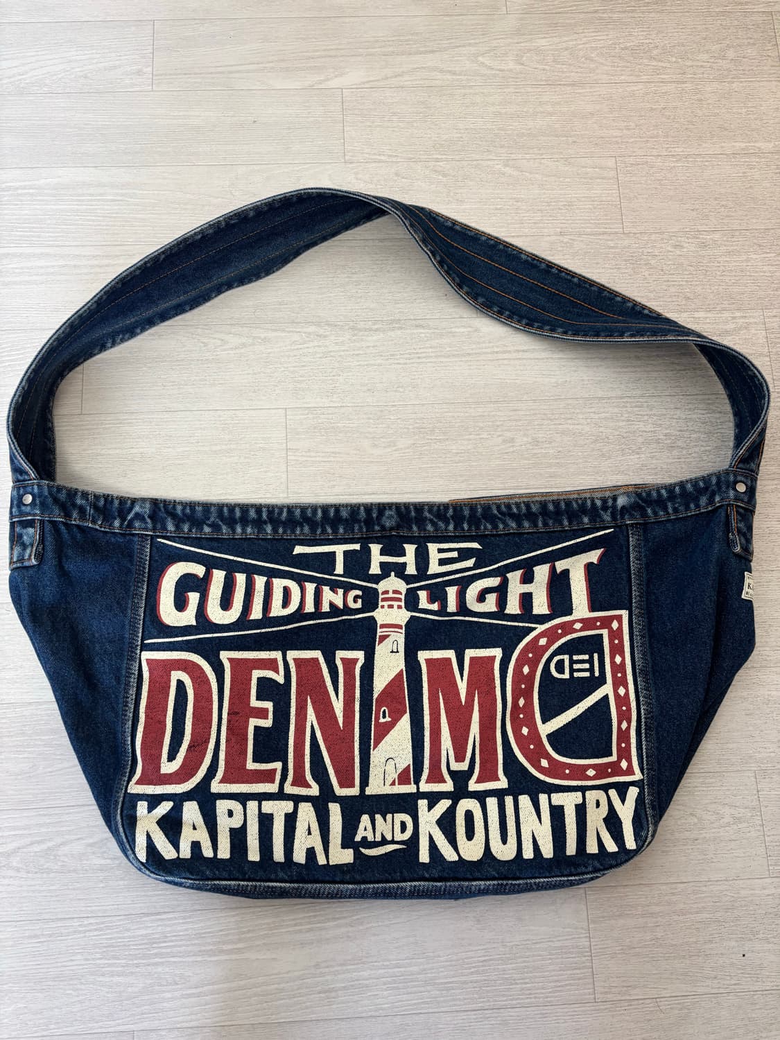 캐피탈 데님 뉴스페이퍼 백 상품이미지1