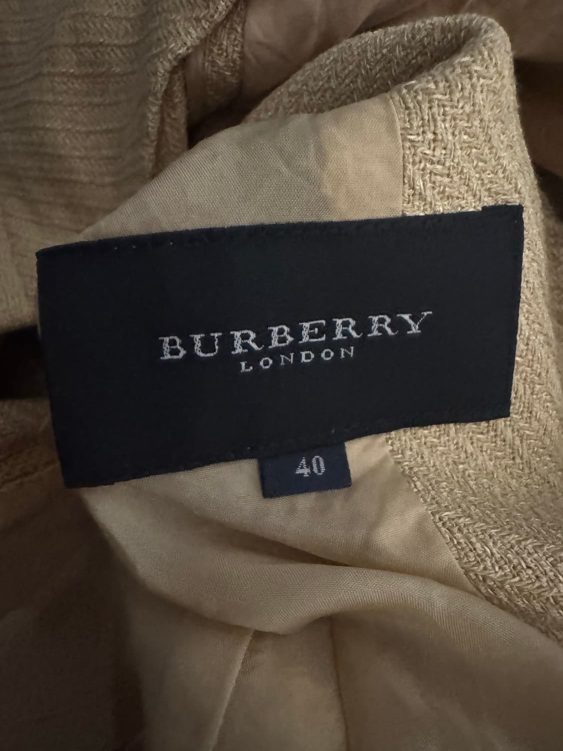 버버리 베이지 스커트 투피스 셋업 상품이미지6