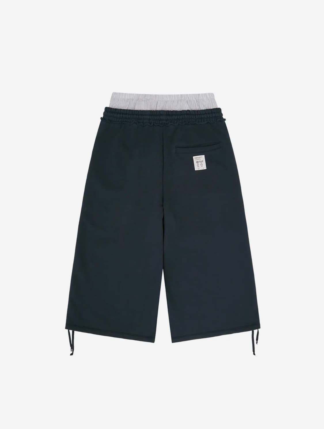 뚜오미오 BERMUDA SWEATPANTS [NAVY] 상품이미지3