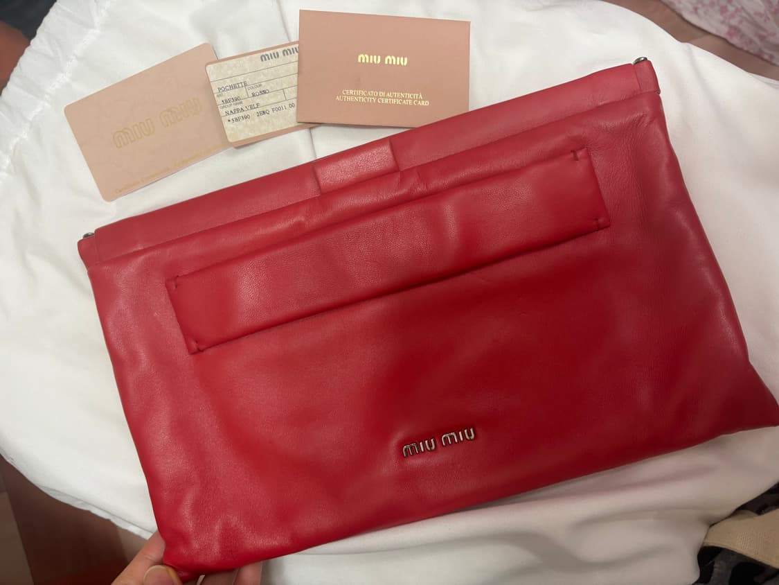 미우미우 클러치백 (정품) 상품이미지2