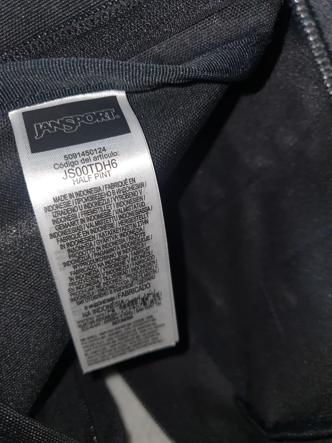 잔스포츠 JANSPPORT 하프파인트 백팩 .BK 상품이미지7