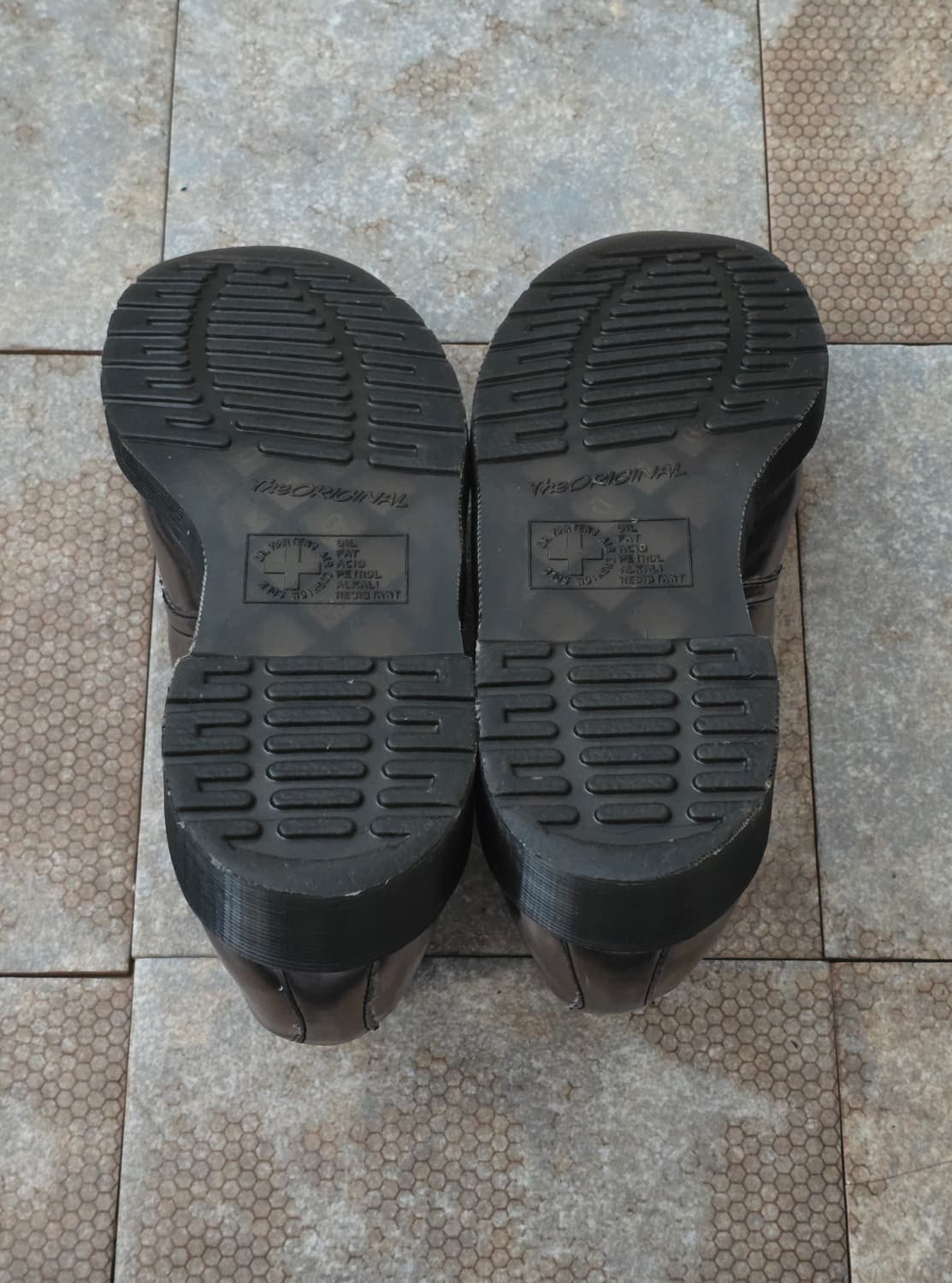 (230)닥터마틴 1461 메탈릭 실버 상품이미지10