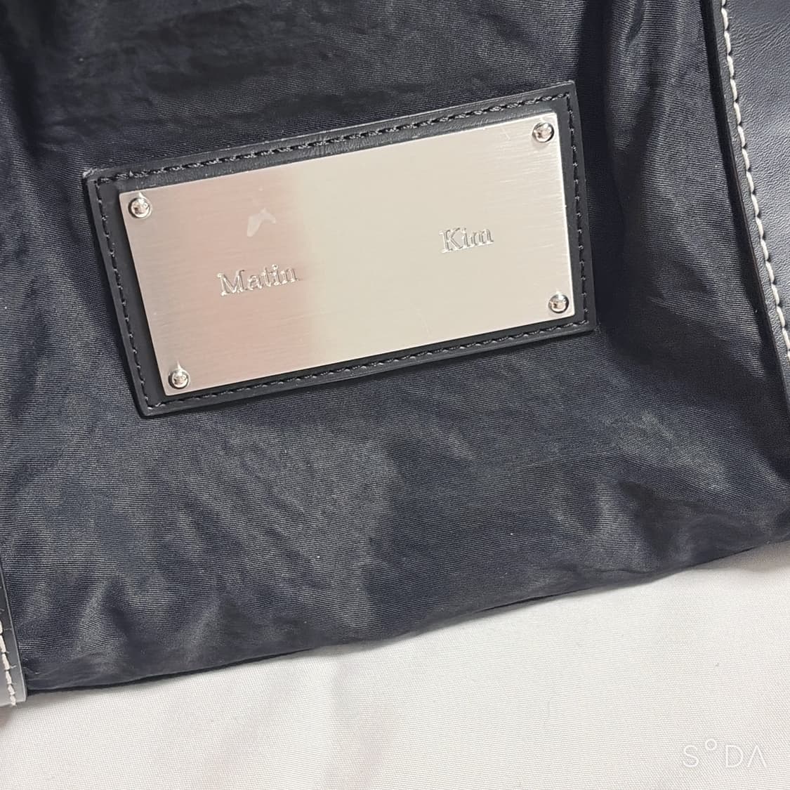 마뗑킴 패브릭 쇼퍼백 블랙 상품이미지4