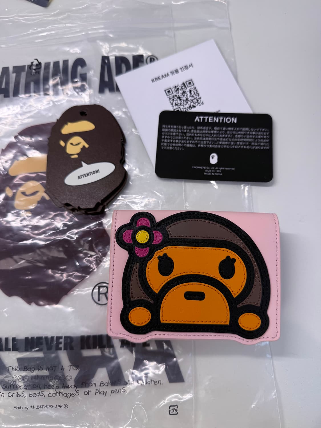 베이프 베이비 리사 레더 월렛 핑크 상품이미지1