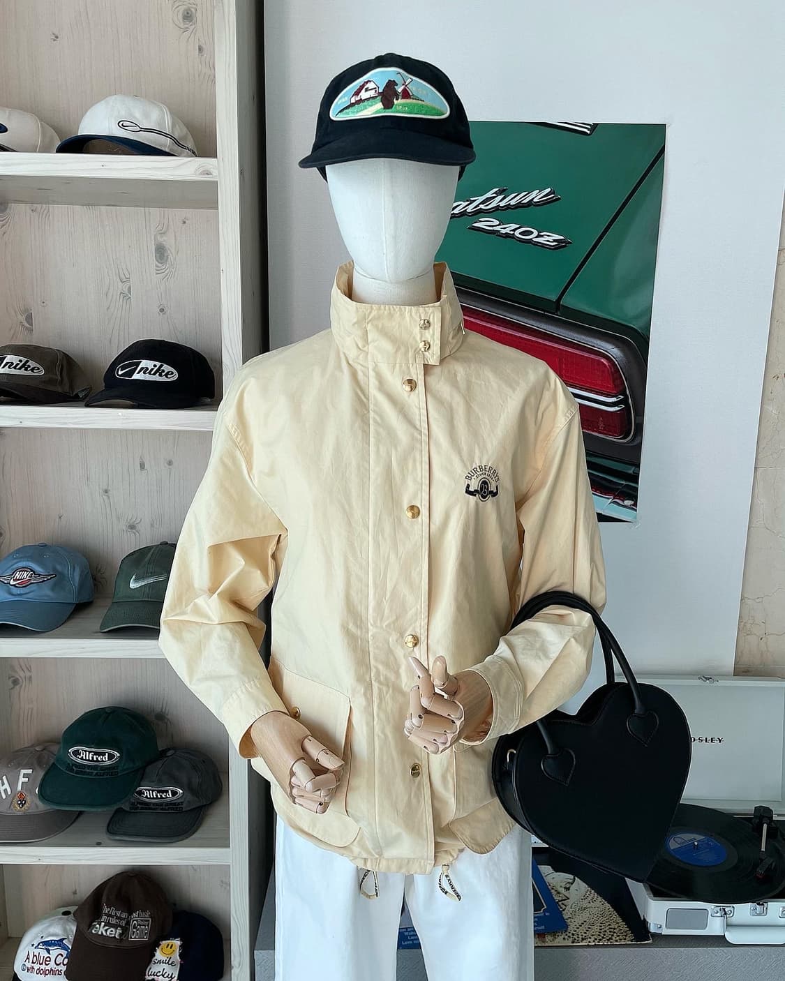 버버리 클래식 로고 자켓 상품이미지3