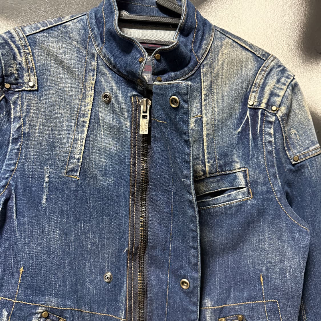 버커루 워싱 진청 크롭 바이커 데님 자켓 상품이미지5