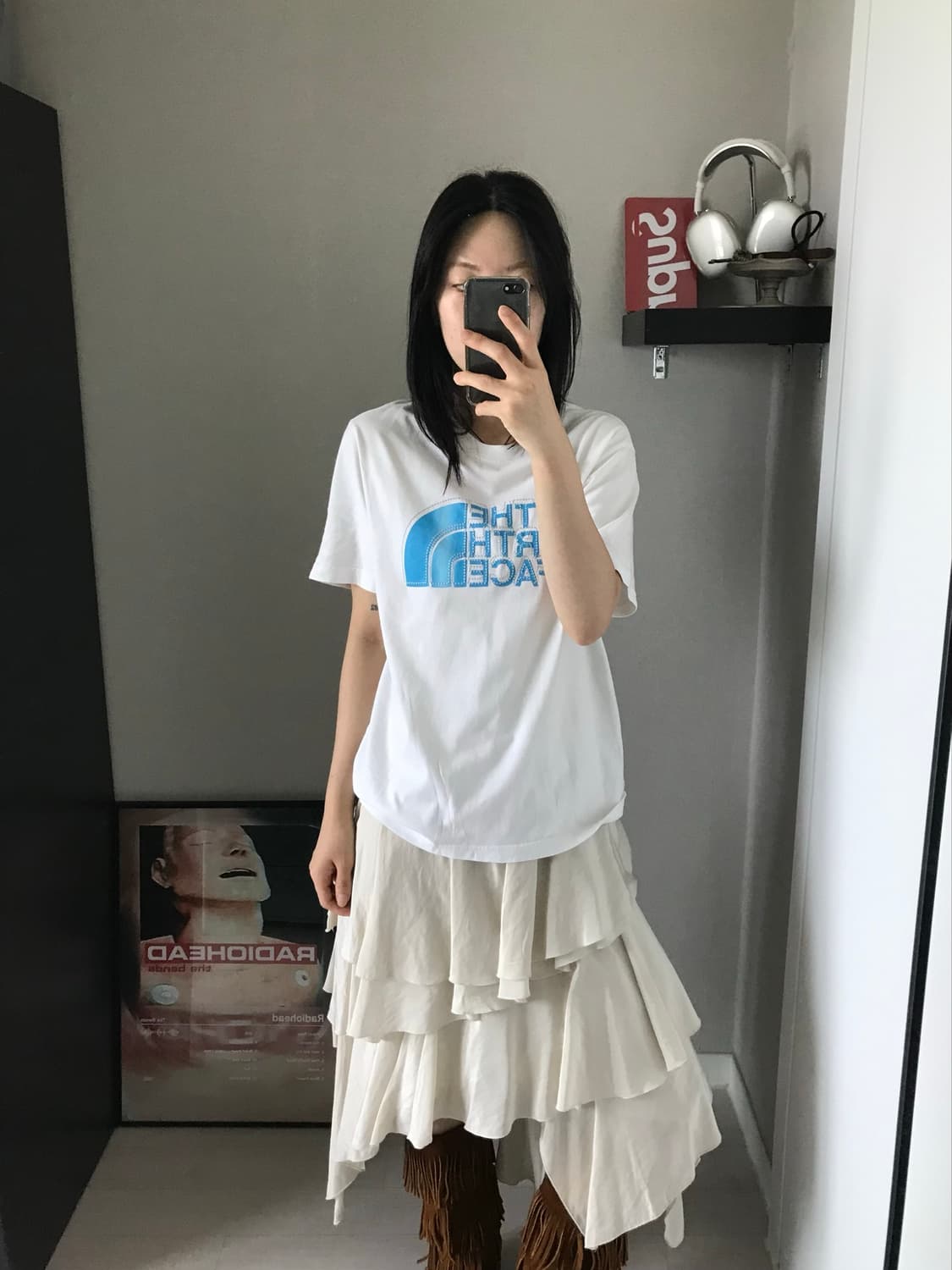노스페이스 중앙 자수로고 화이트 반팔티 상품이미지3