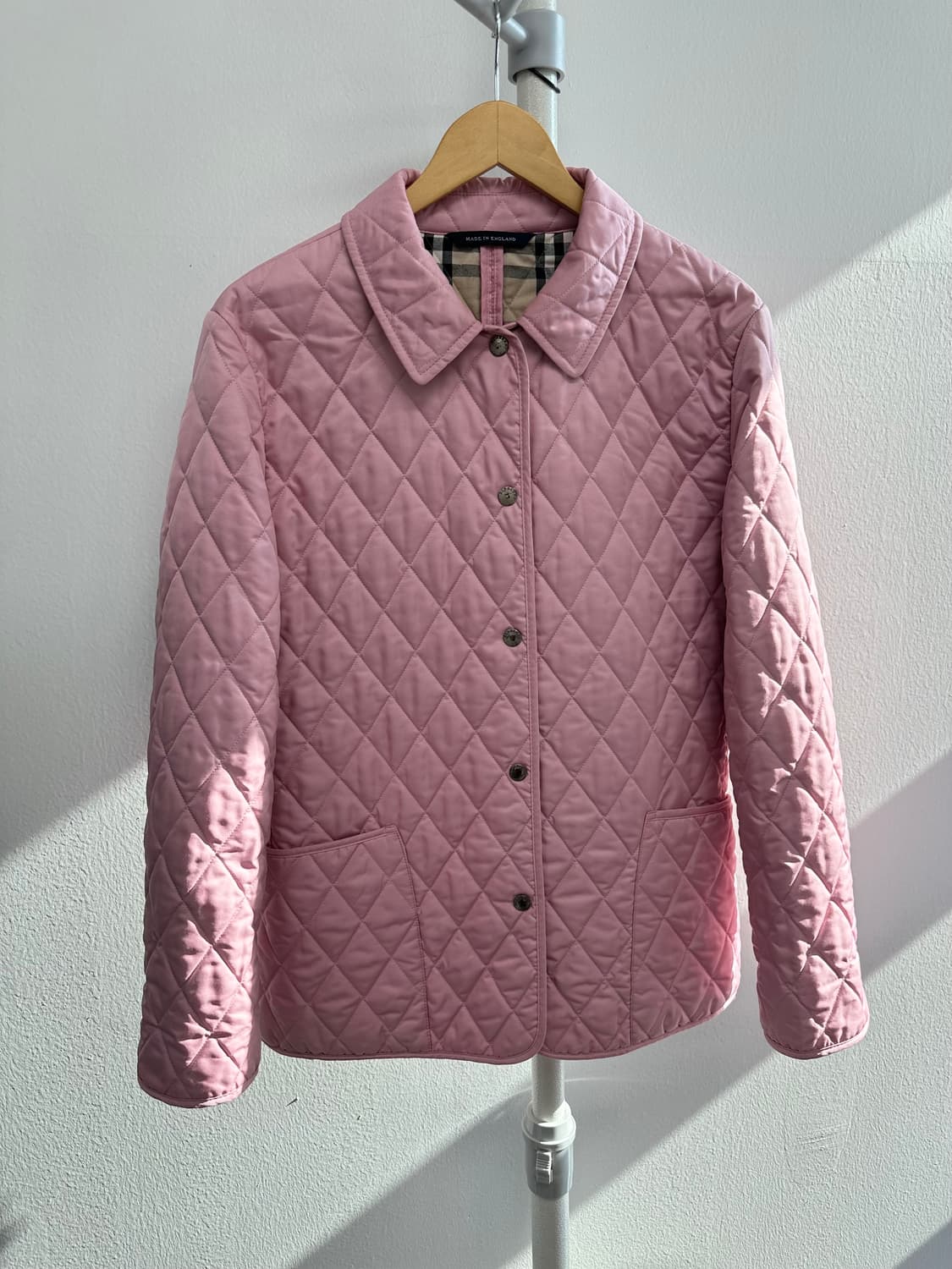 버버리 영국판 우유핑크 체크 퀼팅 자켓 상품이미지4