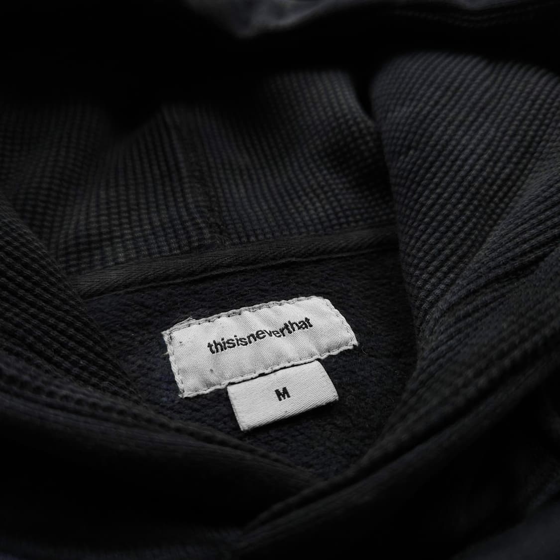 디스이즈네버댓 빅로고 블리치드 후드 티셔츠 (L) 상품이미지4