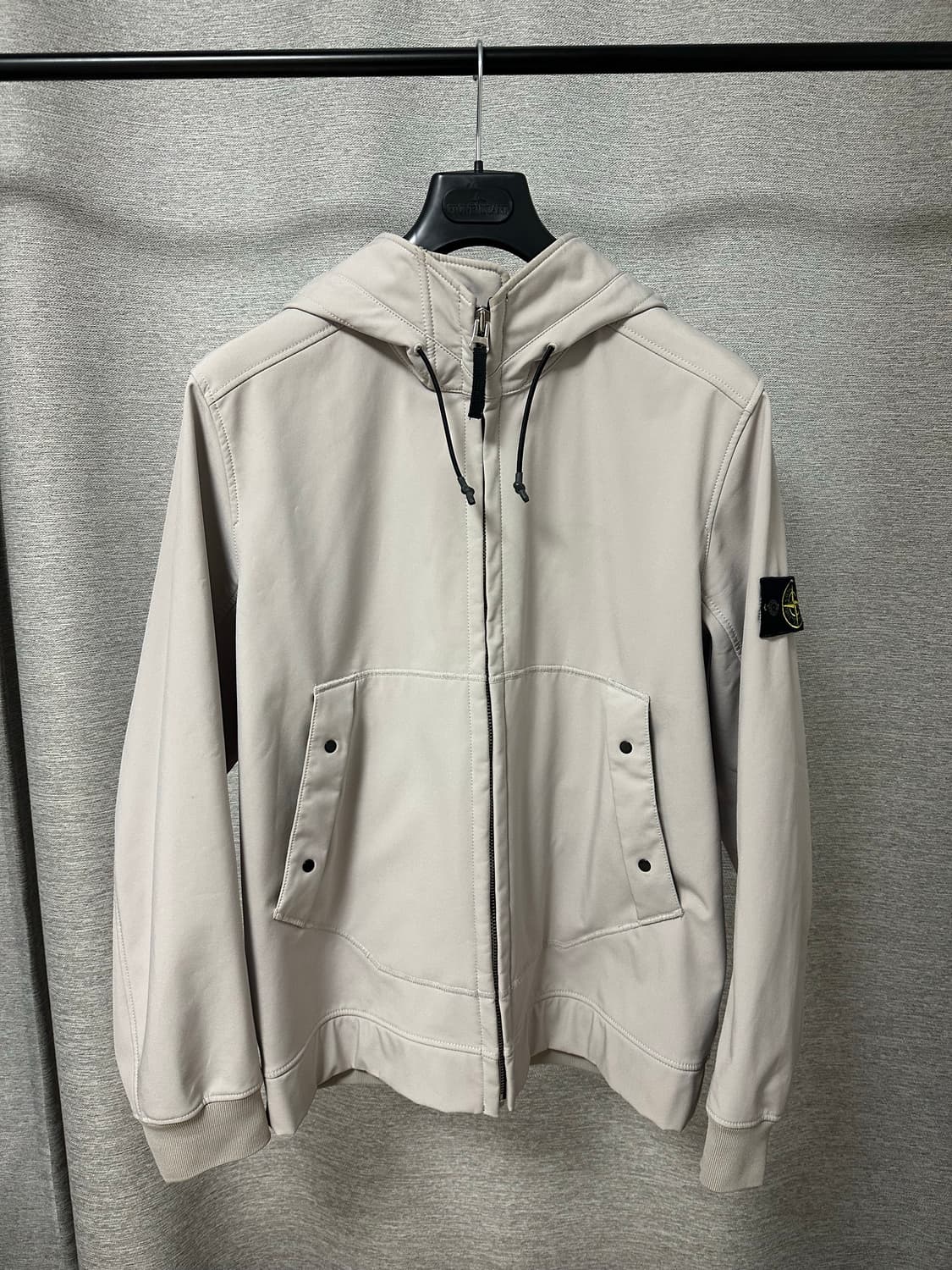 스톤아일랜드 소프트쉘 베이지 (XL) 상품이미지1