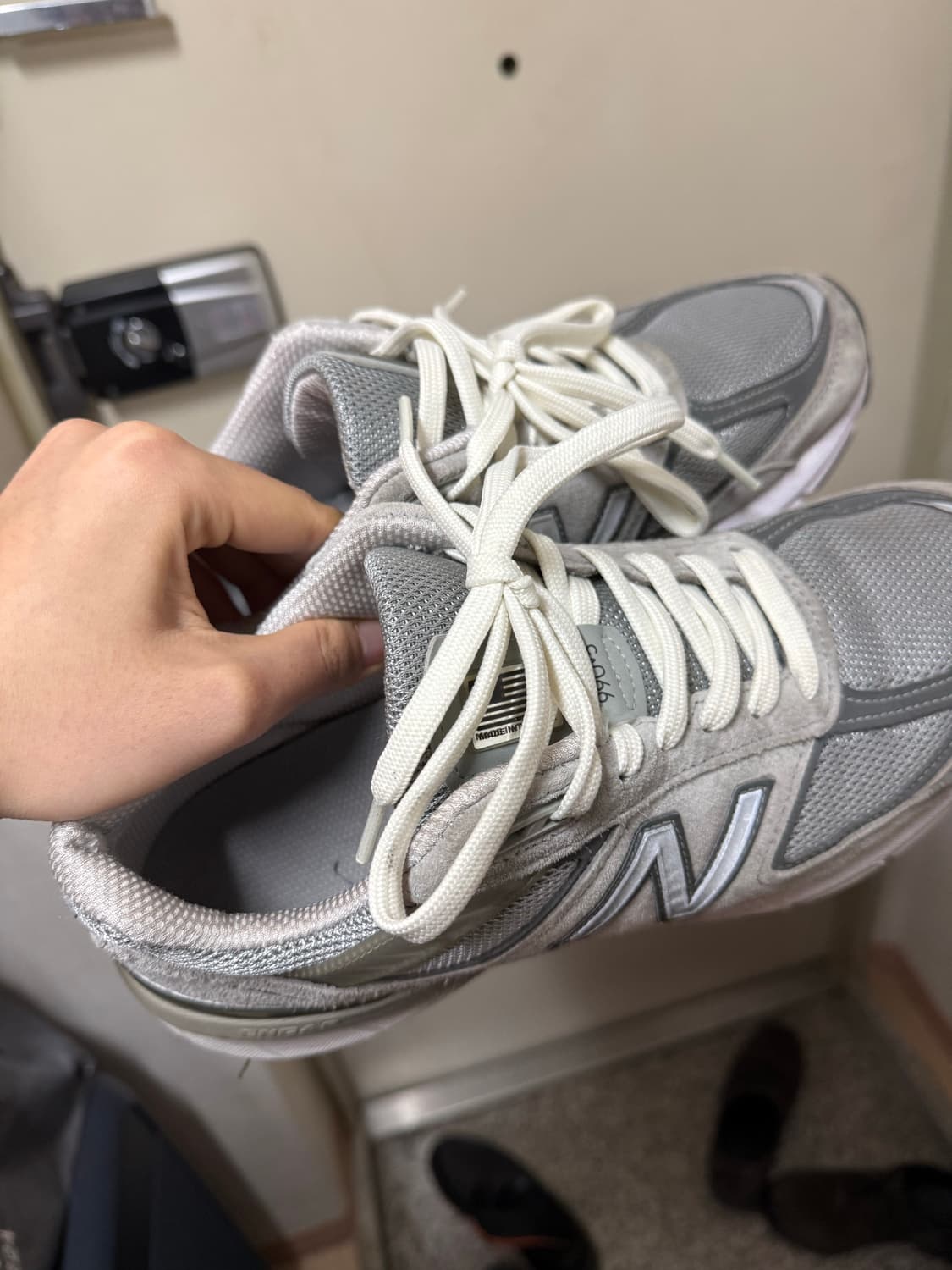 뉴발란스 990v5 그레이 상품이미지1