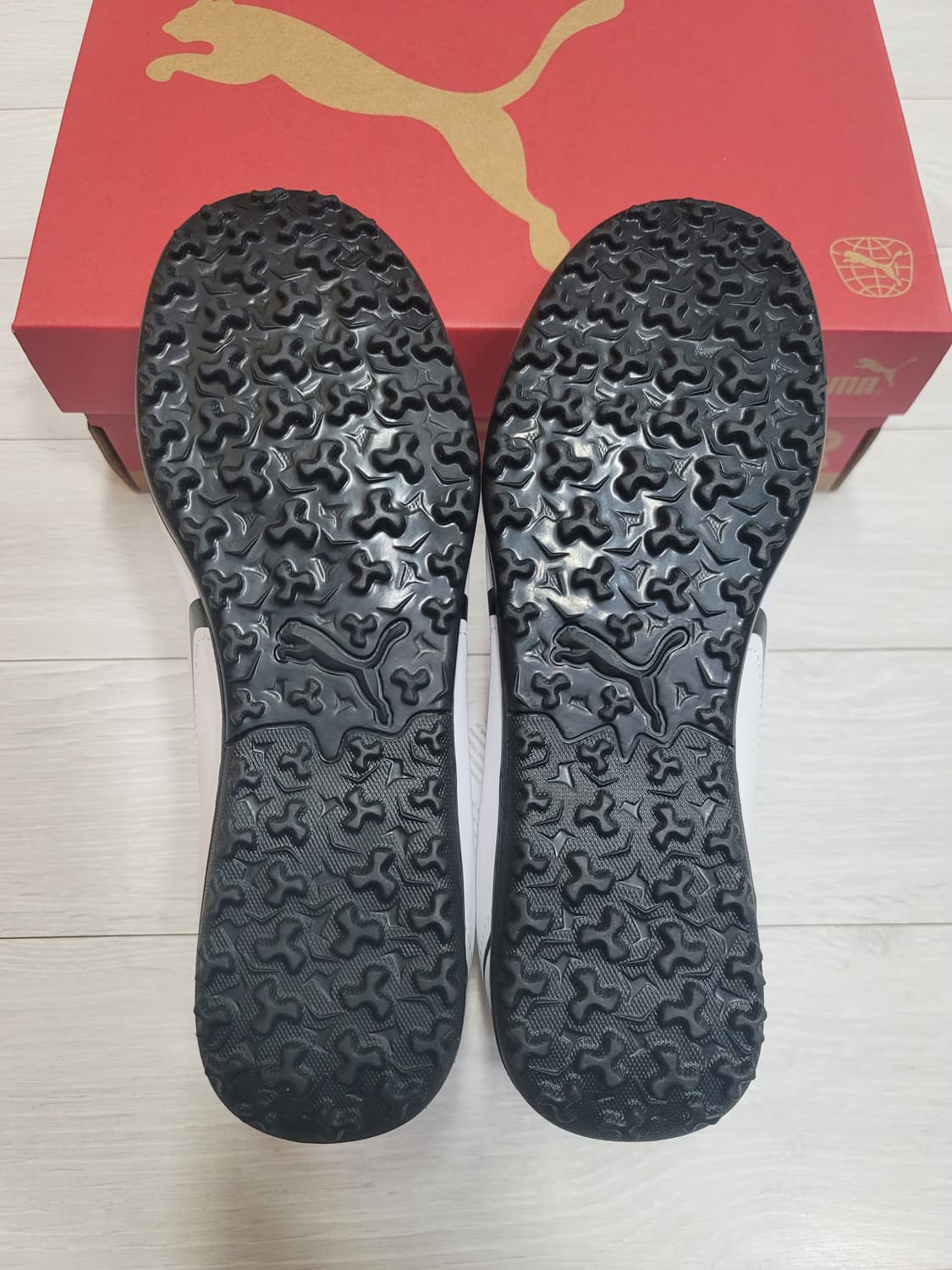 (220)푸마 풋살화 비토리아 TT Jr.[대전 직거래도 가능] 상품이미지8