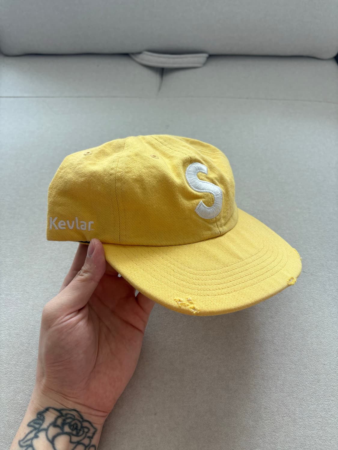 슈프림 정품 ss22 케블라 데님 옐로우 s로고 캡 상품이미지2