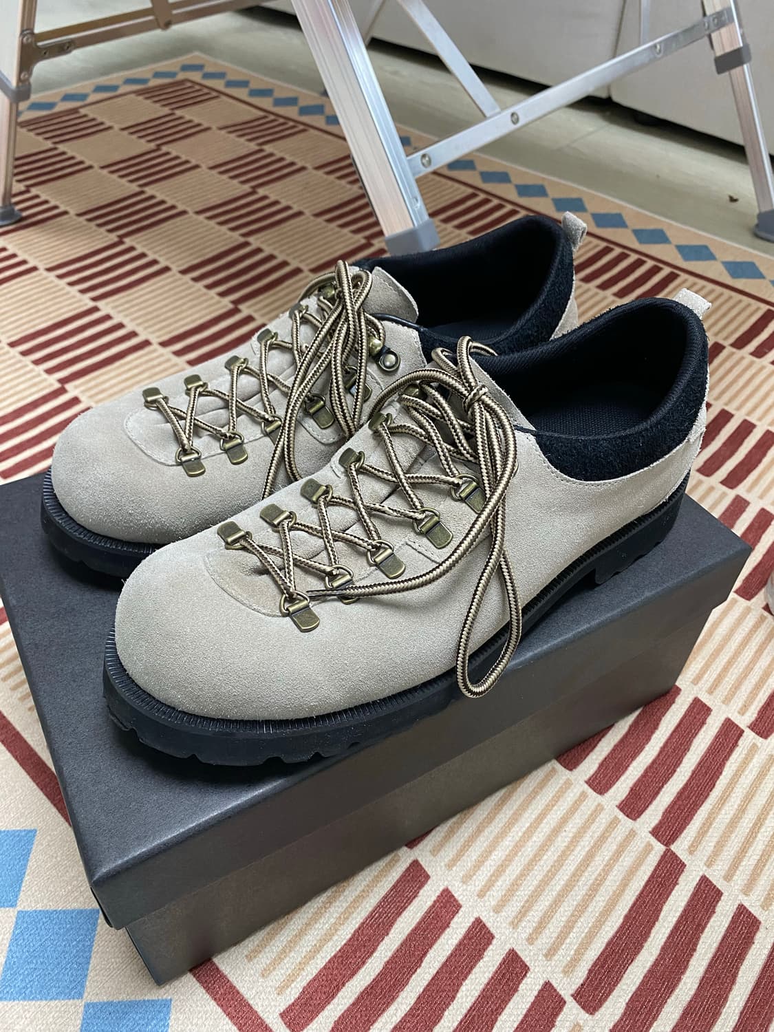 [275] 로맨틱무브 오트 마운틴 슈즈 R24M018 스톤 상품이미지3