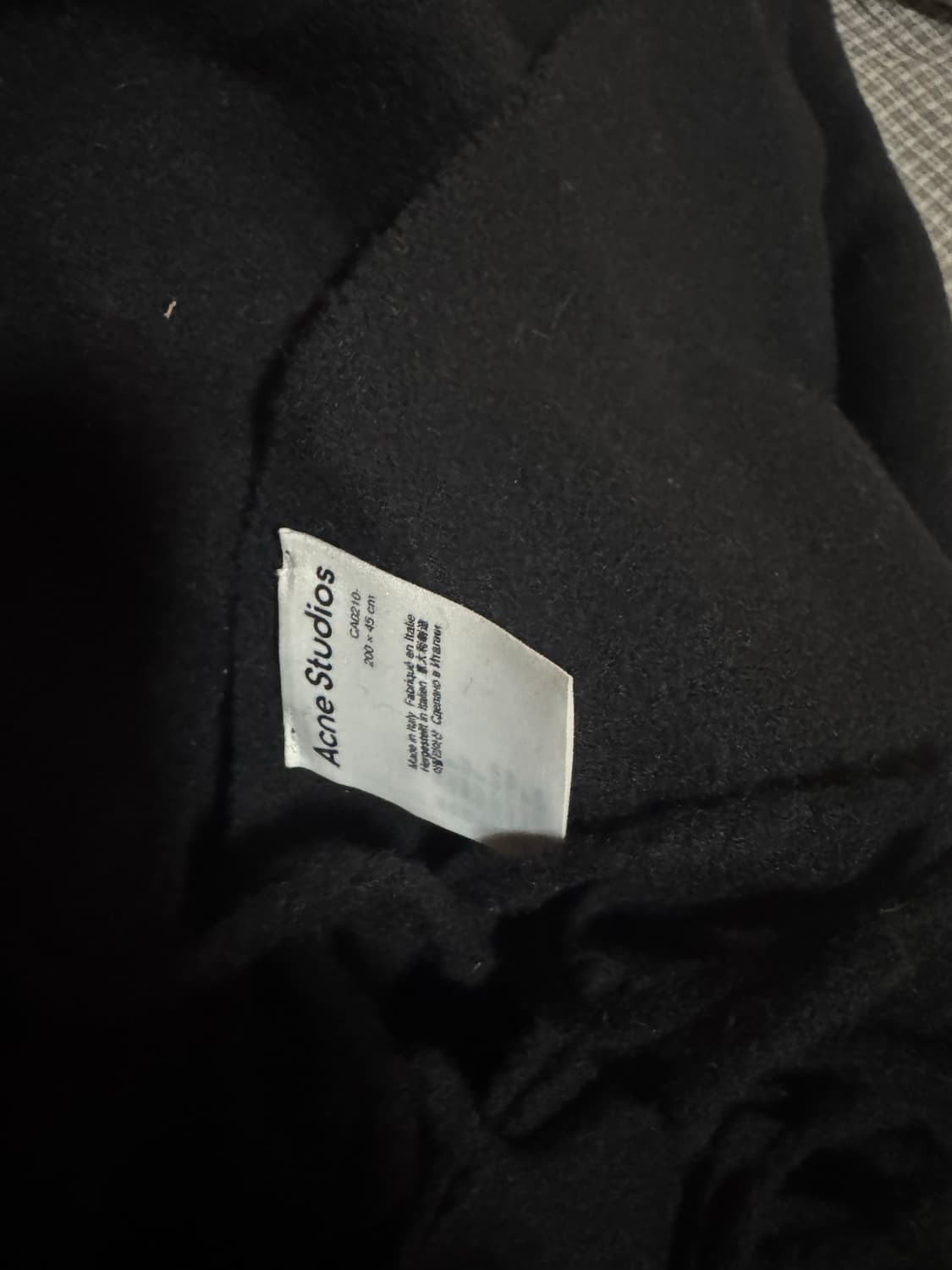 아크네 스튜디오 내로우 울 프린지 머플러 블랙 상품이미지2