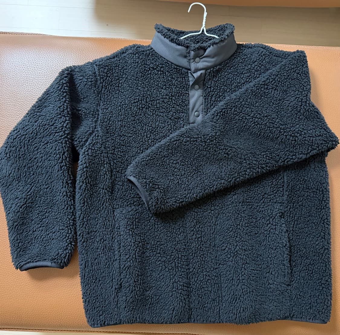 유니클로 화이트 마운티니어링 후리스 L 상품이미지1