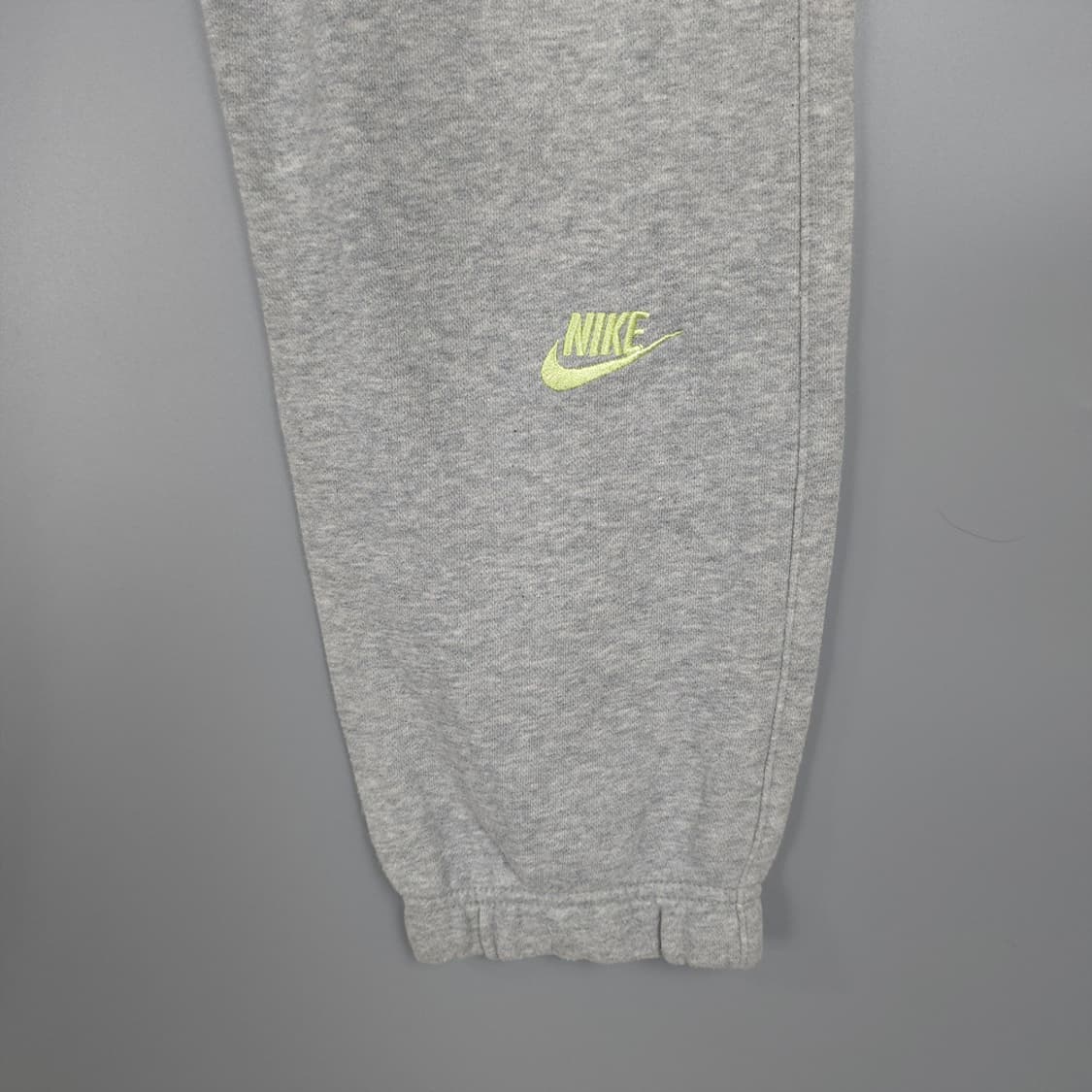 남성용 나이키 NIKE 그레이 멀티 로고 조거팬츠 L(85) 상품이미지5