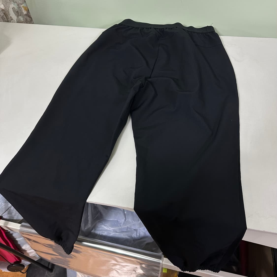 95 M 푸마 블랙 레귤러핏 스카치로고 바막 경량트레이닝팬츠 상품이미지6