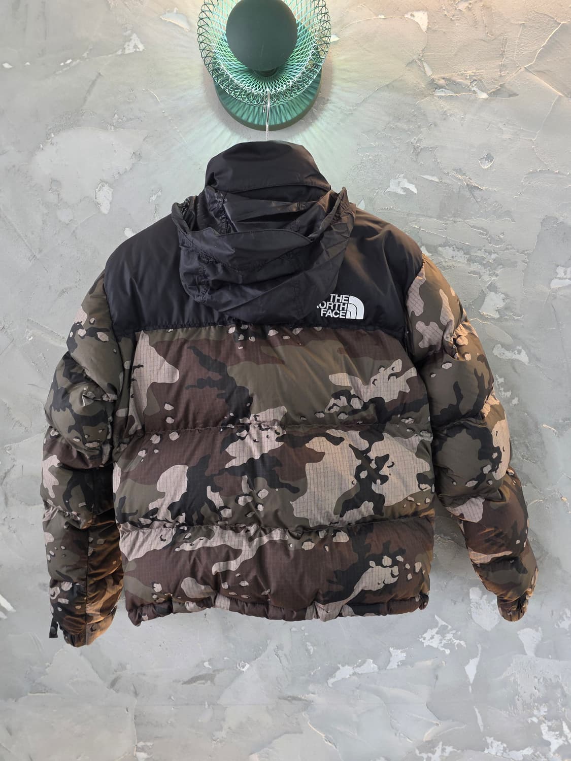 노스페이스 눕시 카모 패딩 S 상품이미지4