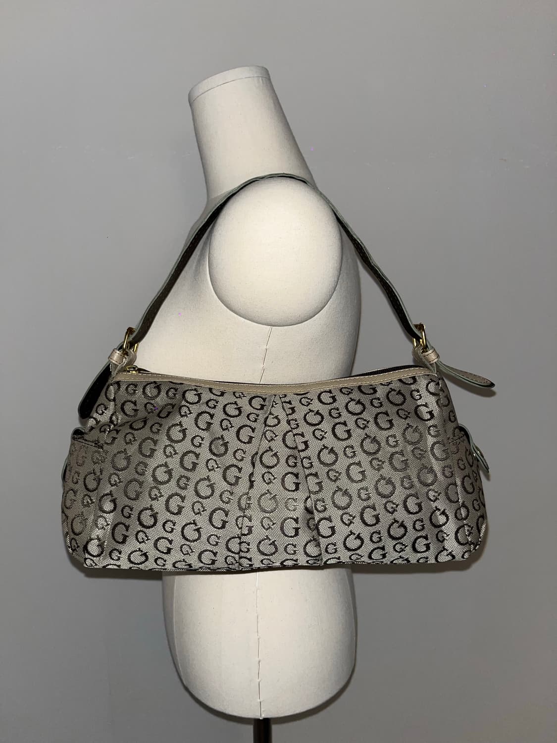 G-logo shoulder bag 상품이미지1