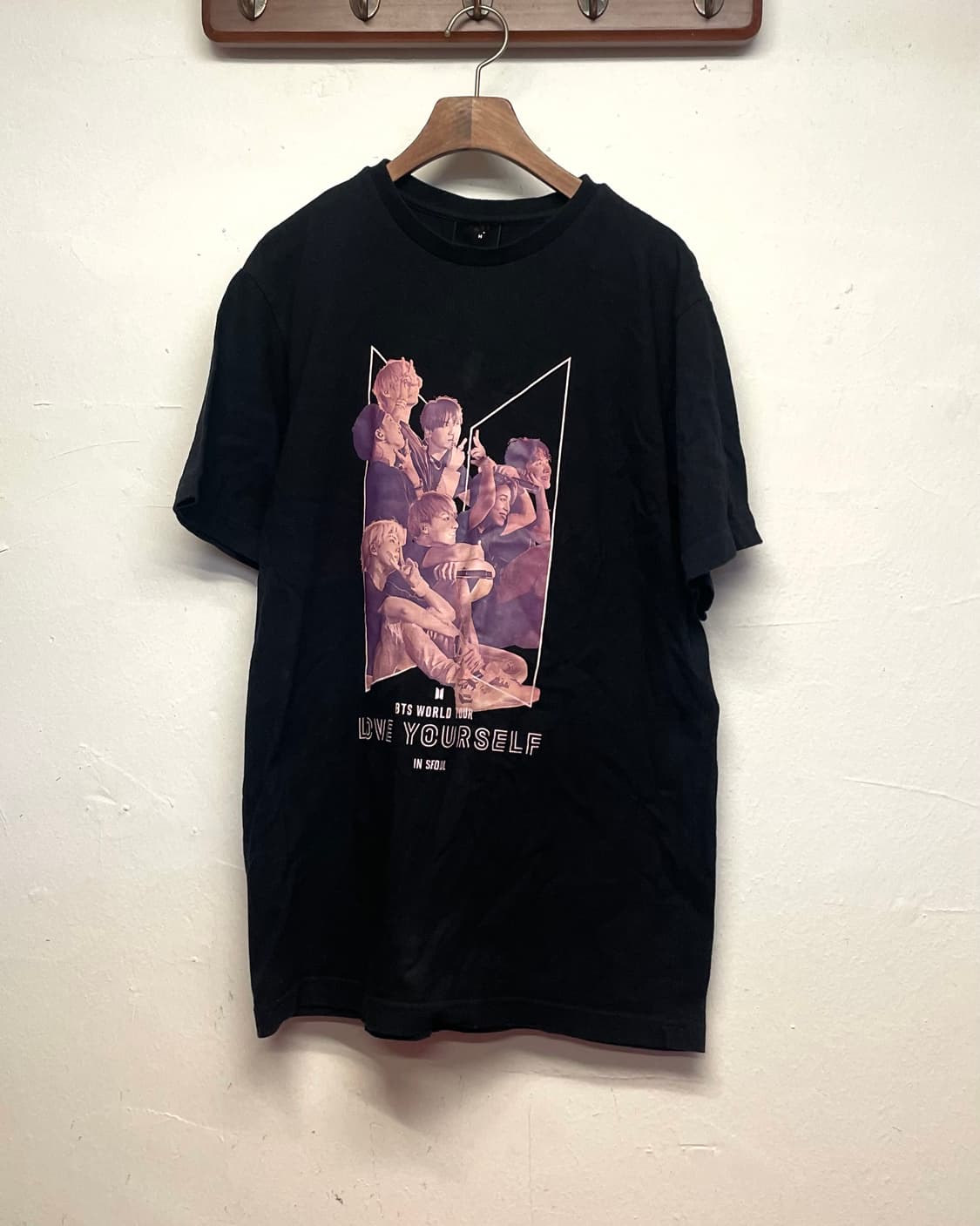 BTS 2019 블랙 반팔 티셔츠   상품이미지1