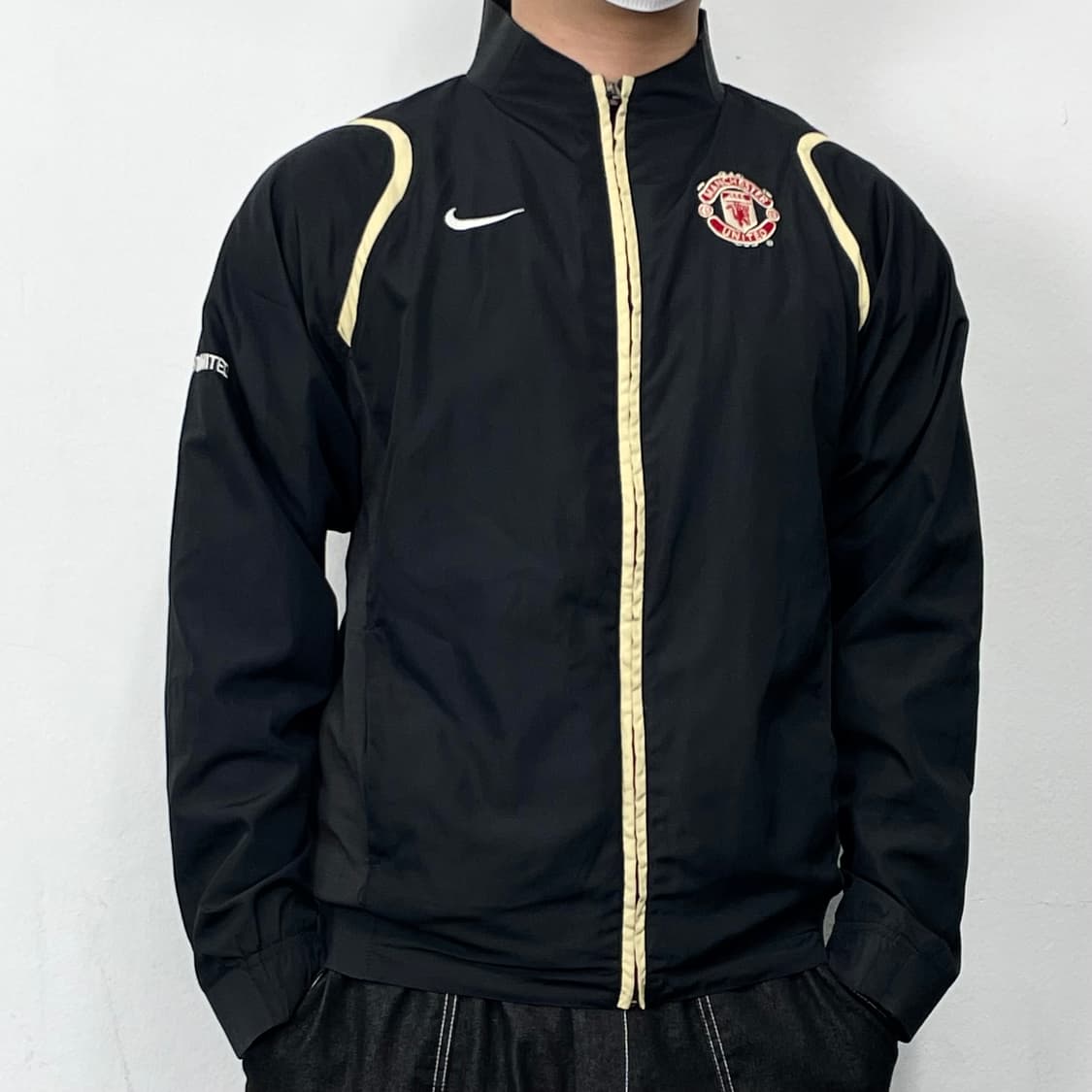 나이키 맨체스터 유나이티드 파이핑 바람막이 자켓 상품이미지2