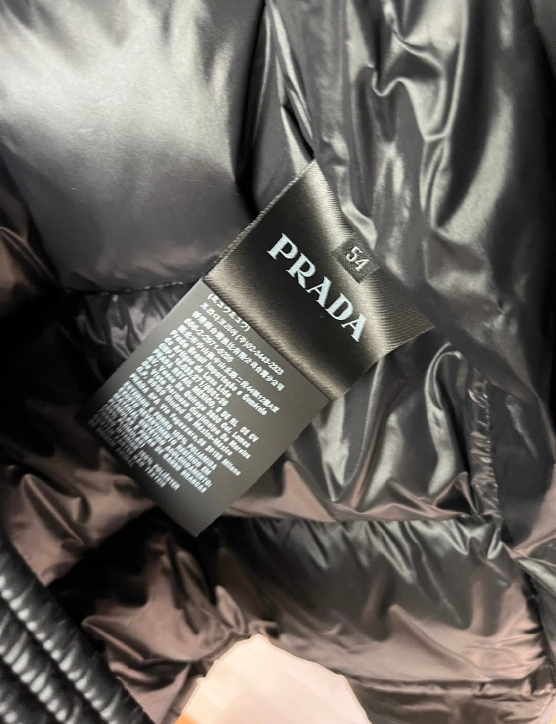 [54] 프라다 남성 패딩 블랙 54 상품이미지3
