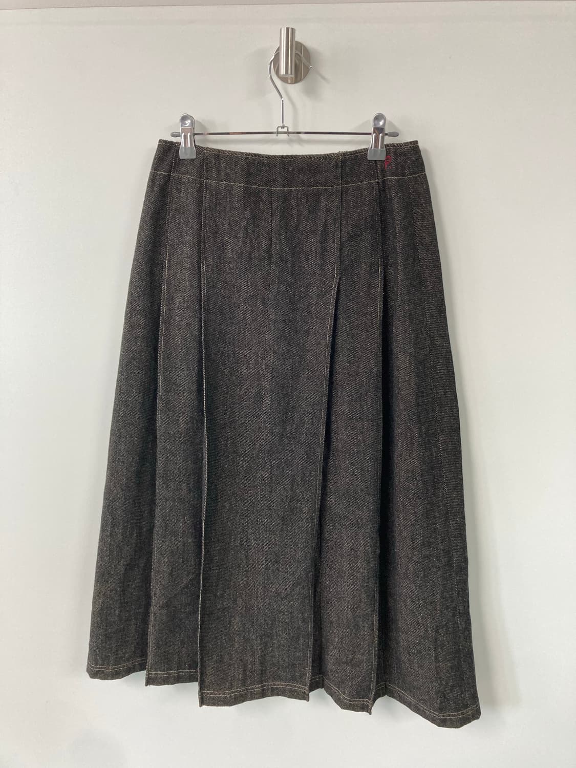 버튼 플리츠 데님 롱스커트 상품이미지5