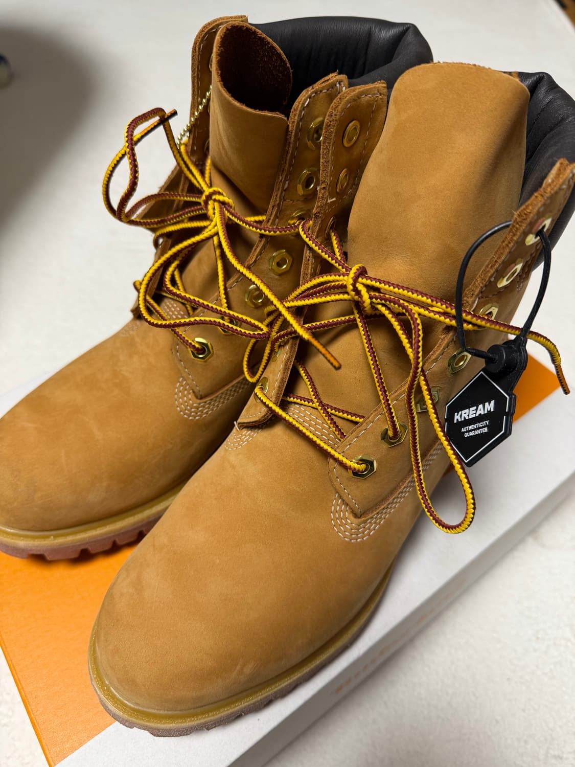 팀버랜드 프리미엄 6인치 워터프루프 와이드 10061 255(7.5) 상품이미지2