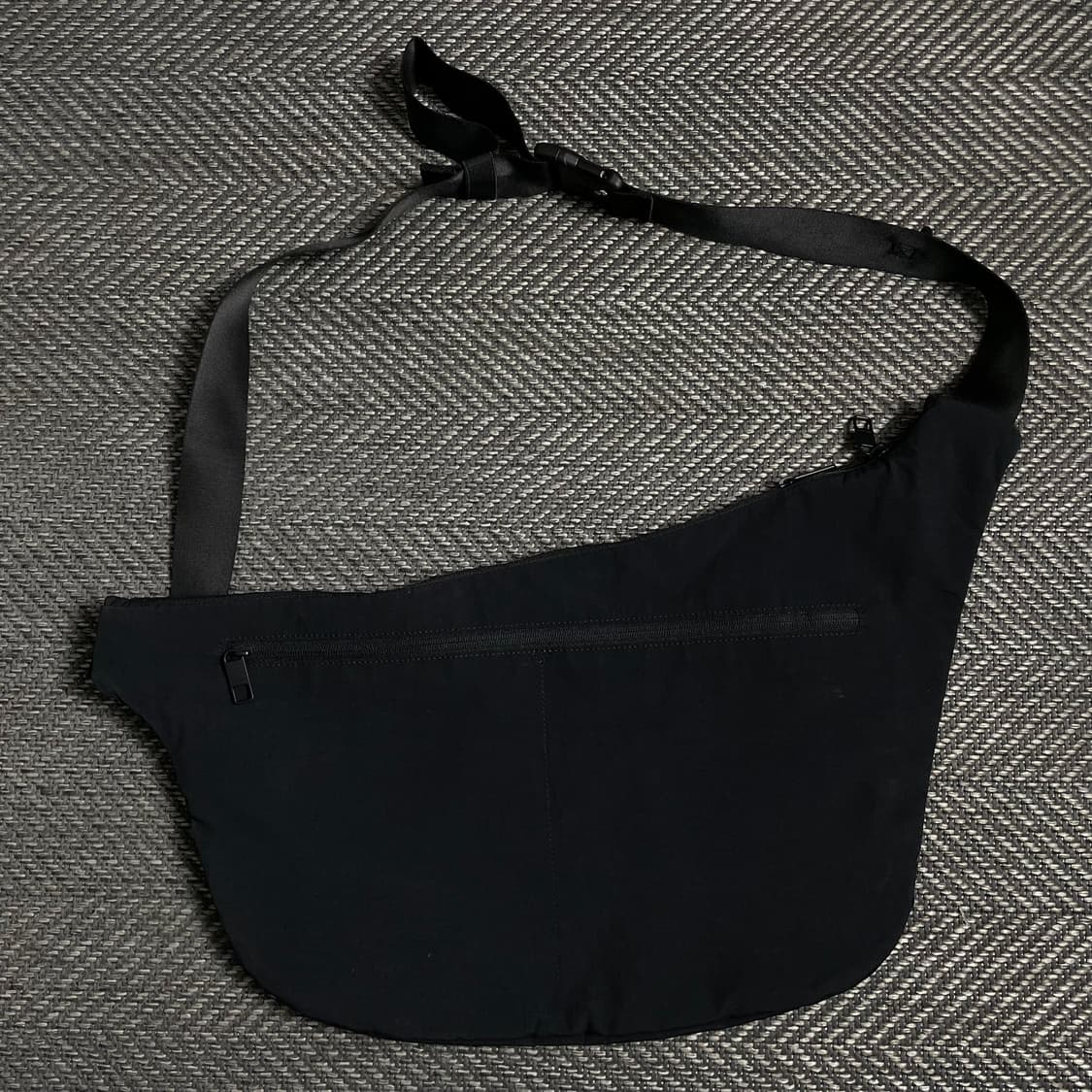 팬암 자수 미니멀 숄더 슬링 메신저백 블랙y 4893 상품이미지4