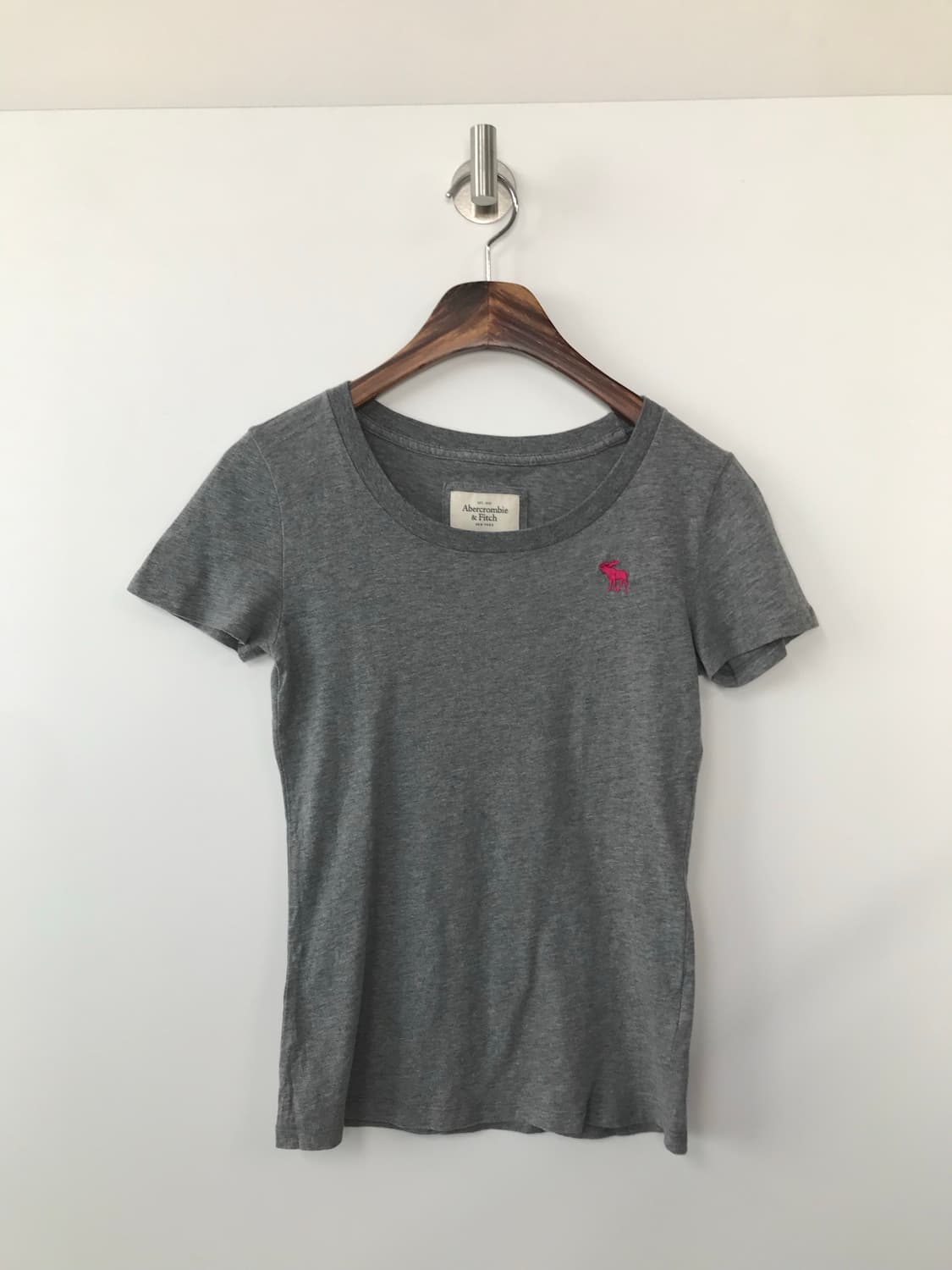 아베크롬비 산양로고 그레이 반팔 티셔츠 상품이미지2