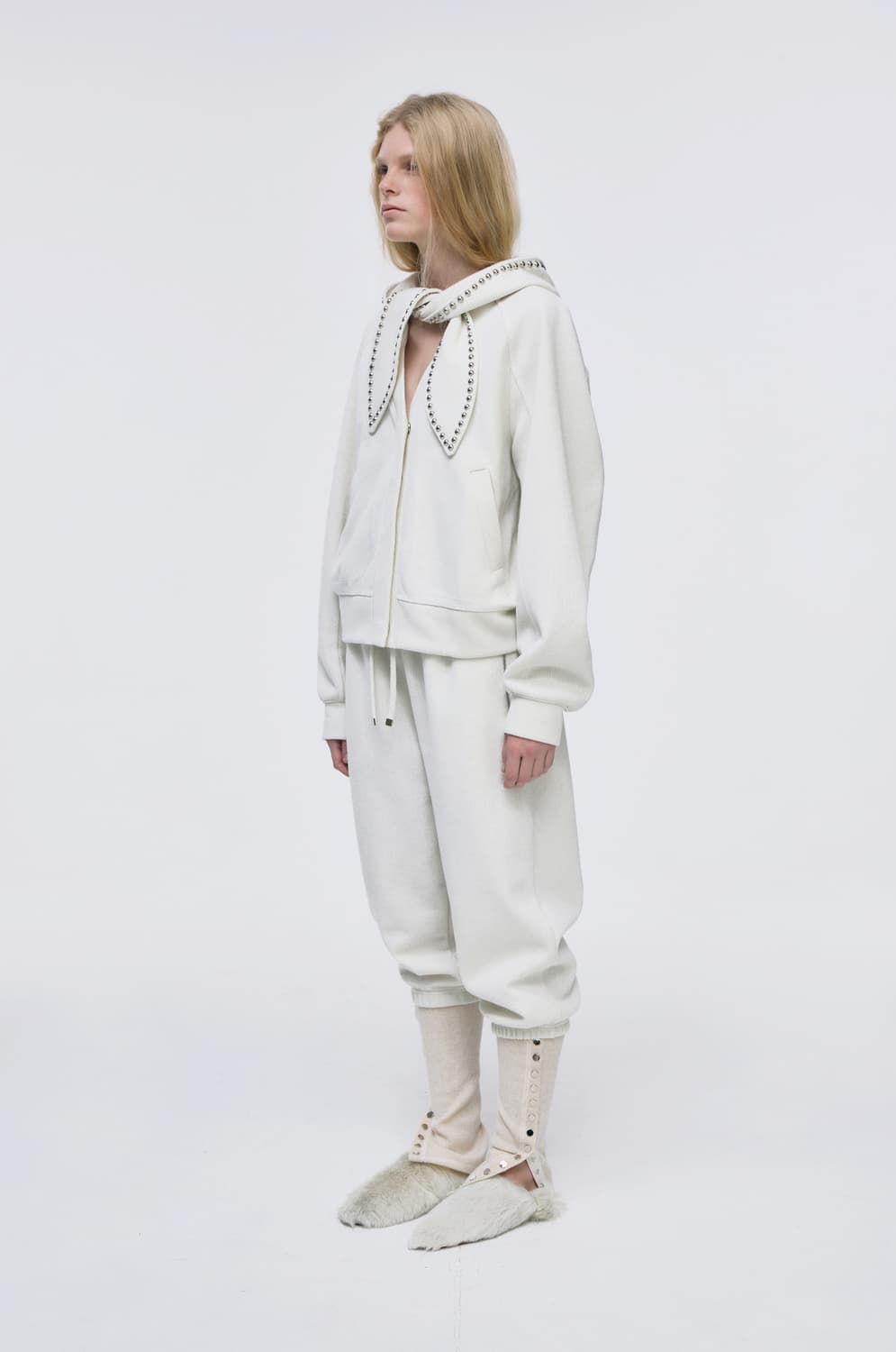 김미더영 스터드 머플러 후드 가디건 아이보리 상품이미지4