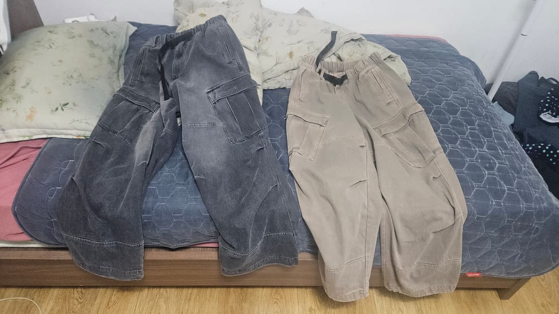 해칭룸 밀팬츠 2개 합쳐서 25만에 팝니다 상품이미지1