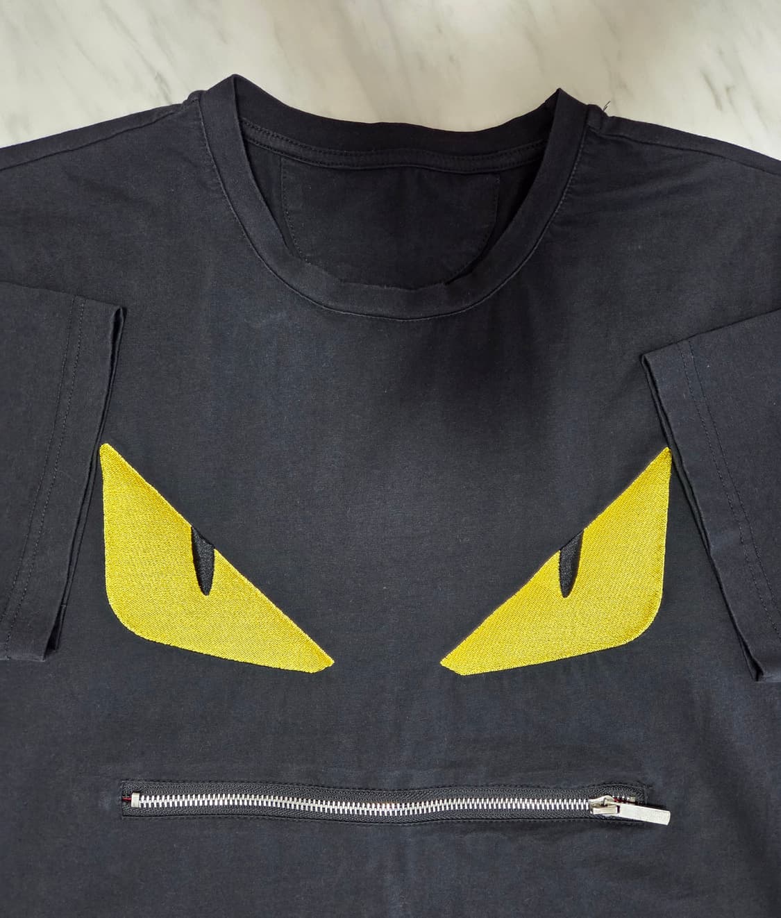 펜디 몬스터 지퍼디테일 반팔 티셔츠  상품이미지6