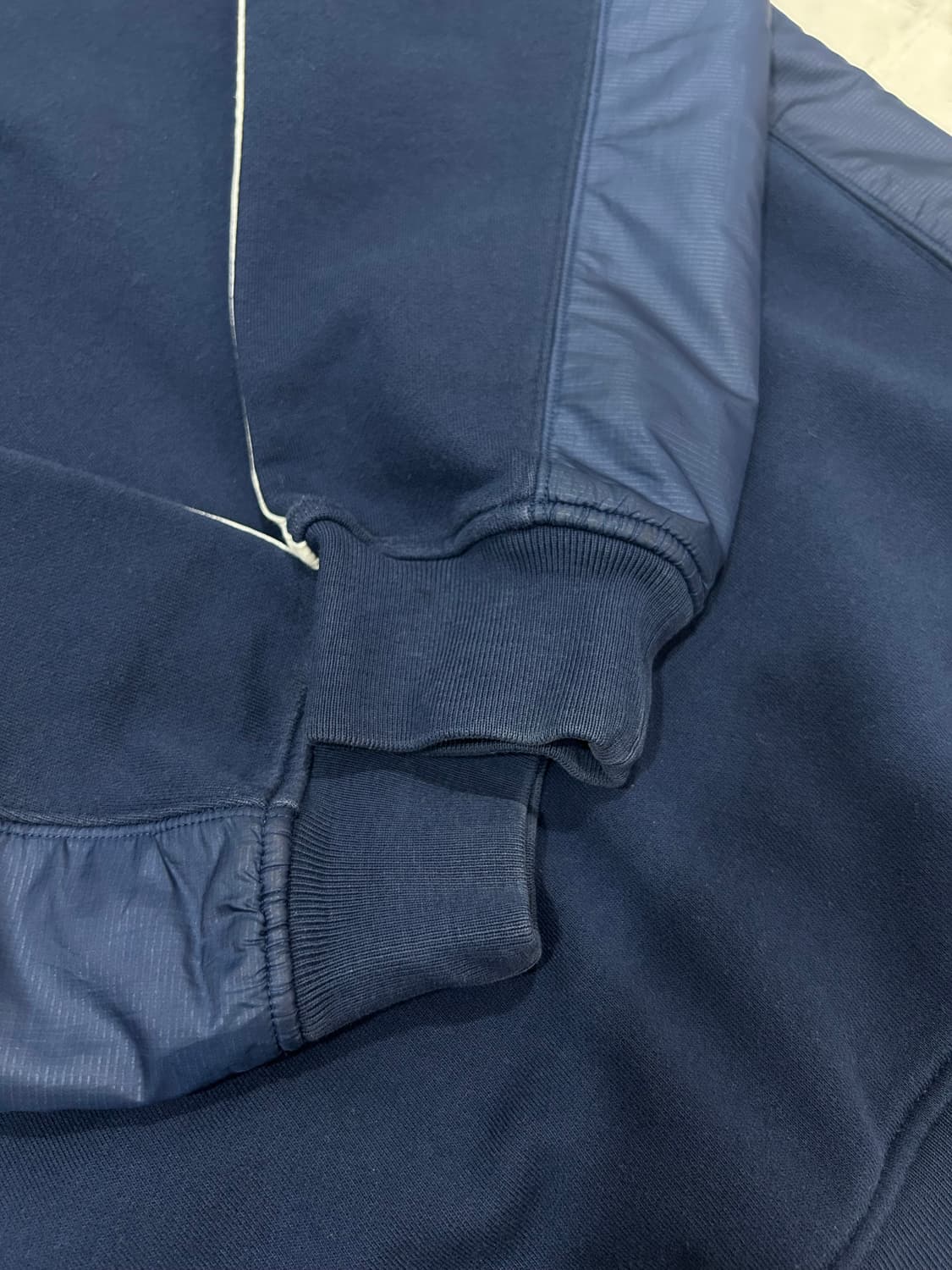 16FW 아디다스x팔라스 프렌치 테리 후드 네이비 상품이미지4