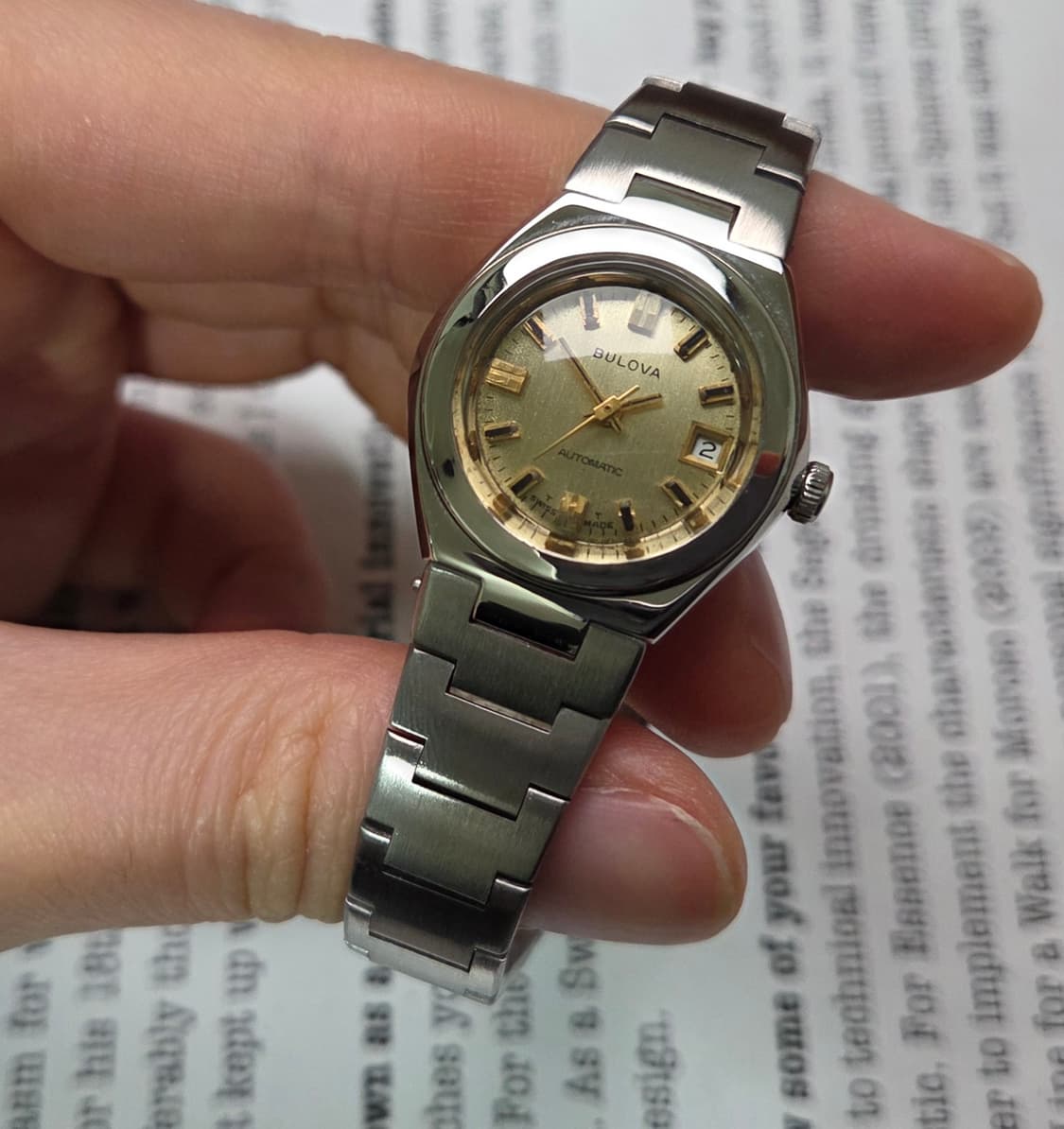 빈티지 부로바 샴골판 와이드보이 인덱스 뻐뻐시 브레이슬릿 여성용    
 상품이미지4