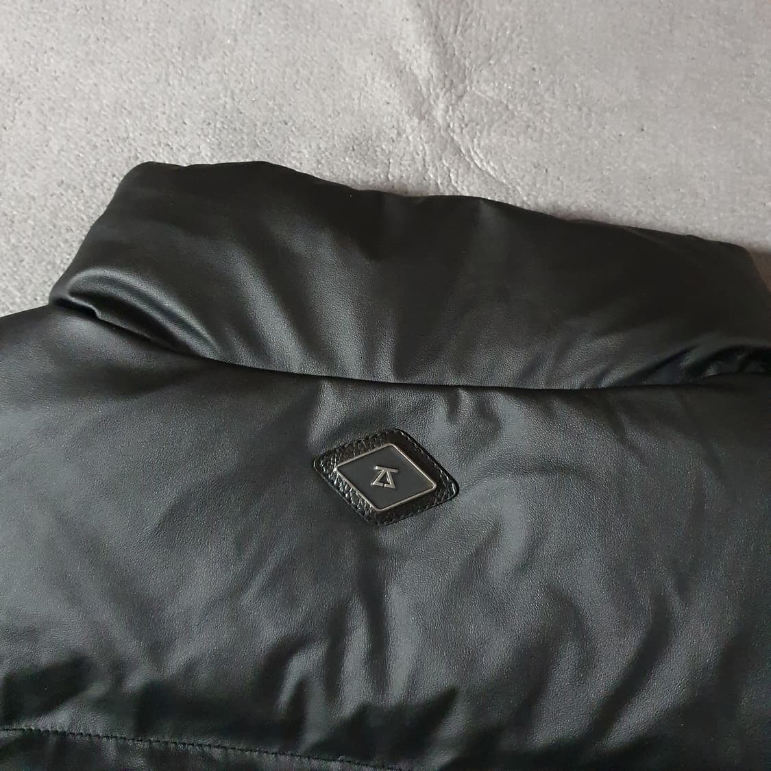 지오송지오 비건 레더 다운 베스트 105 XL 상품이미지6