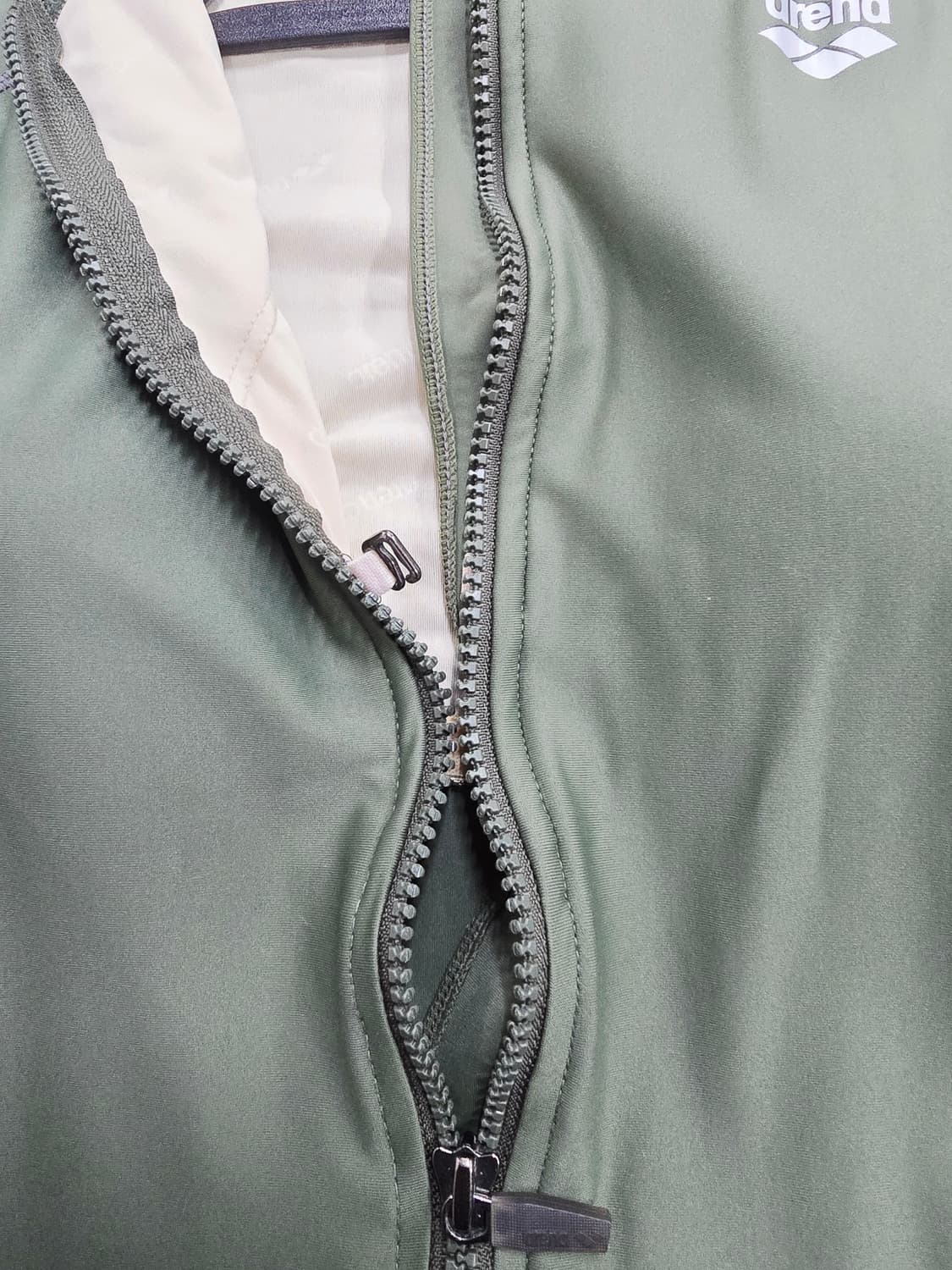 아레나 반신 수영복 올리브색 여성 상품이미지7